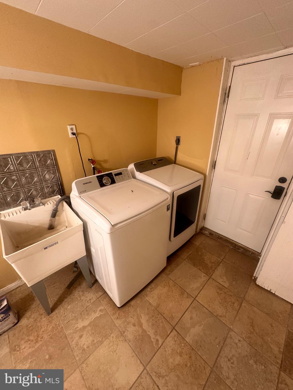 YALE HEIGHTS - Residential