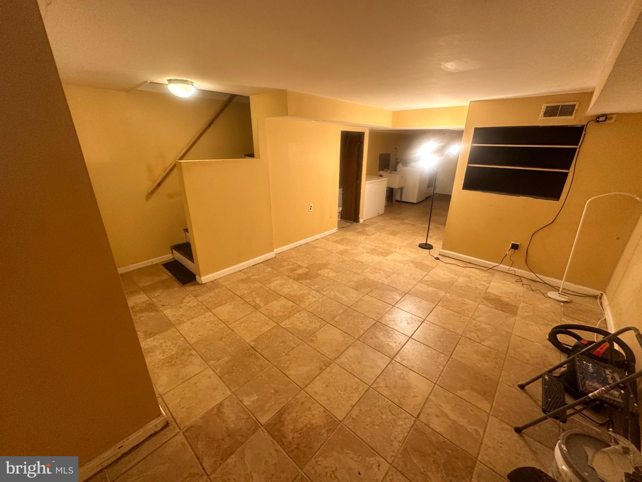 YALE HEIGHTS - Residential