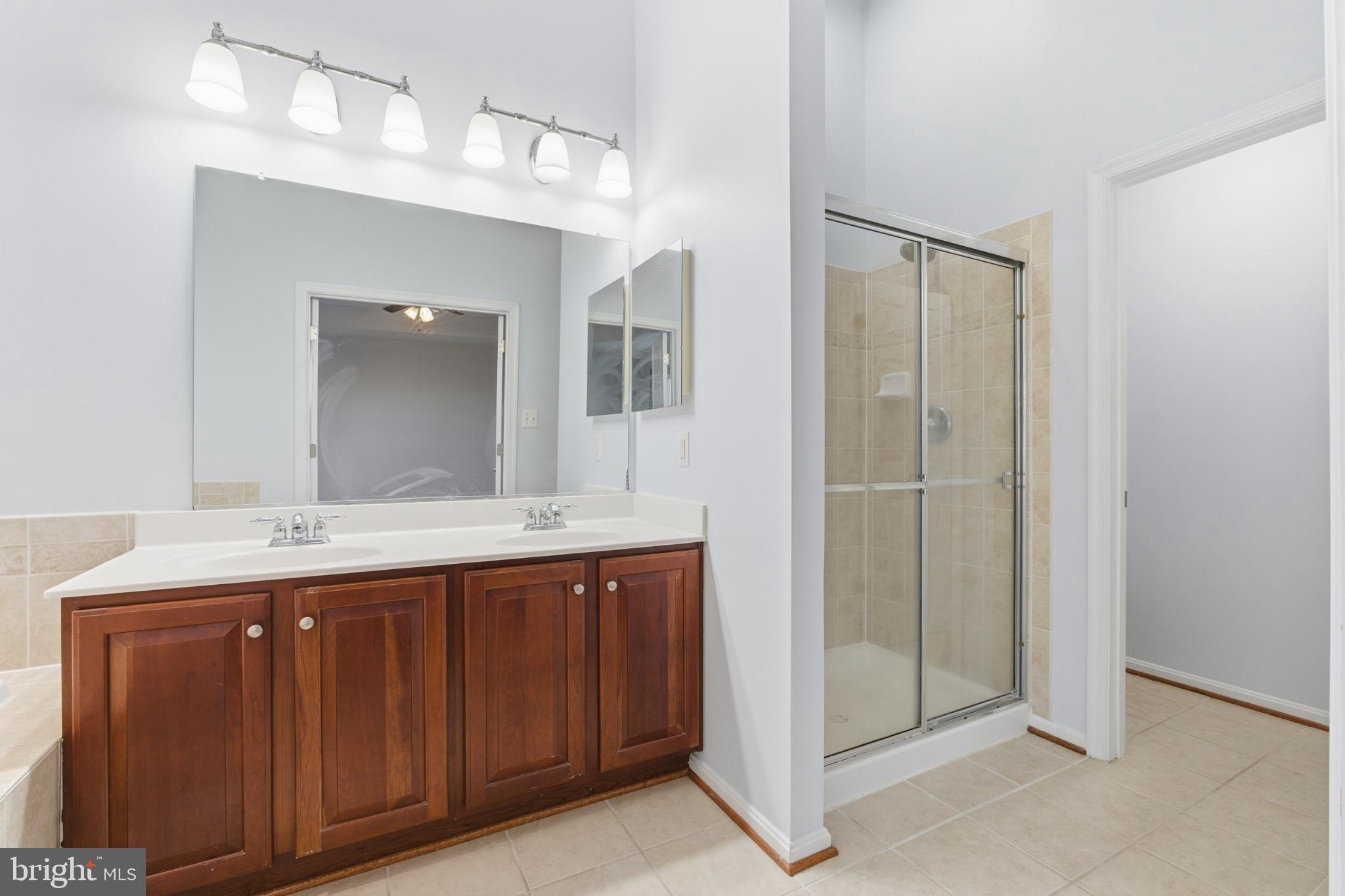 GREENWAY VILLAGE - Residential Lease