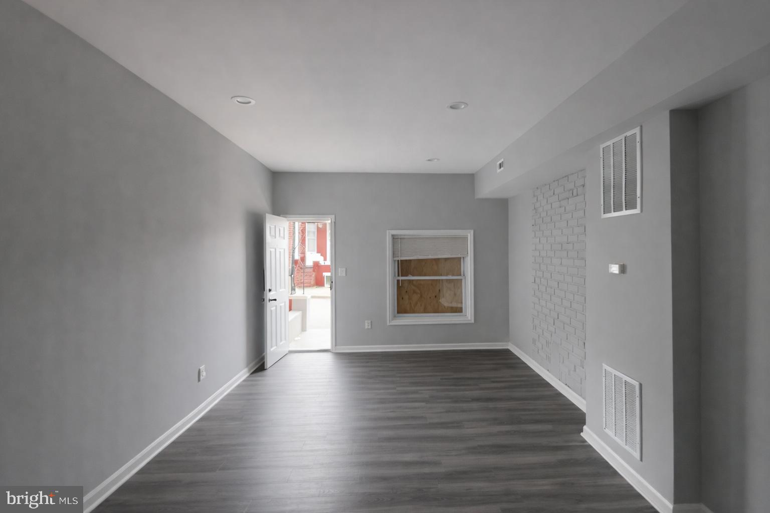 CLIFTON PARK - Residential