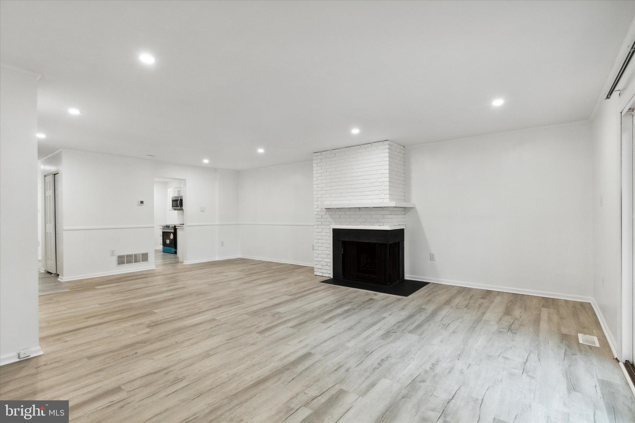 ARROWHEAD - Residential Lease