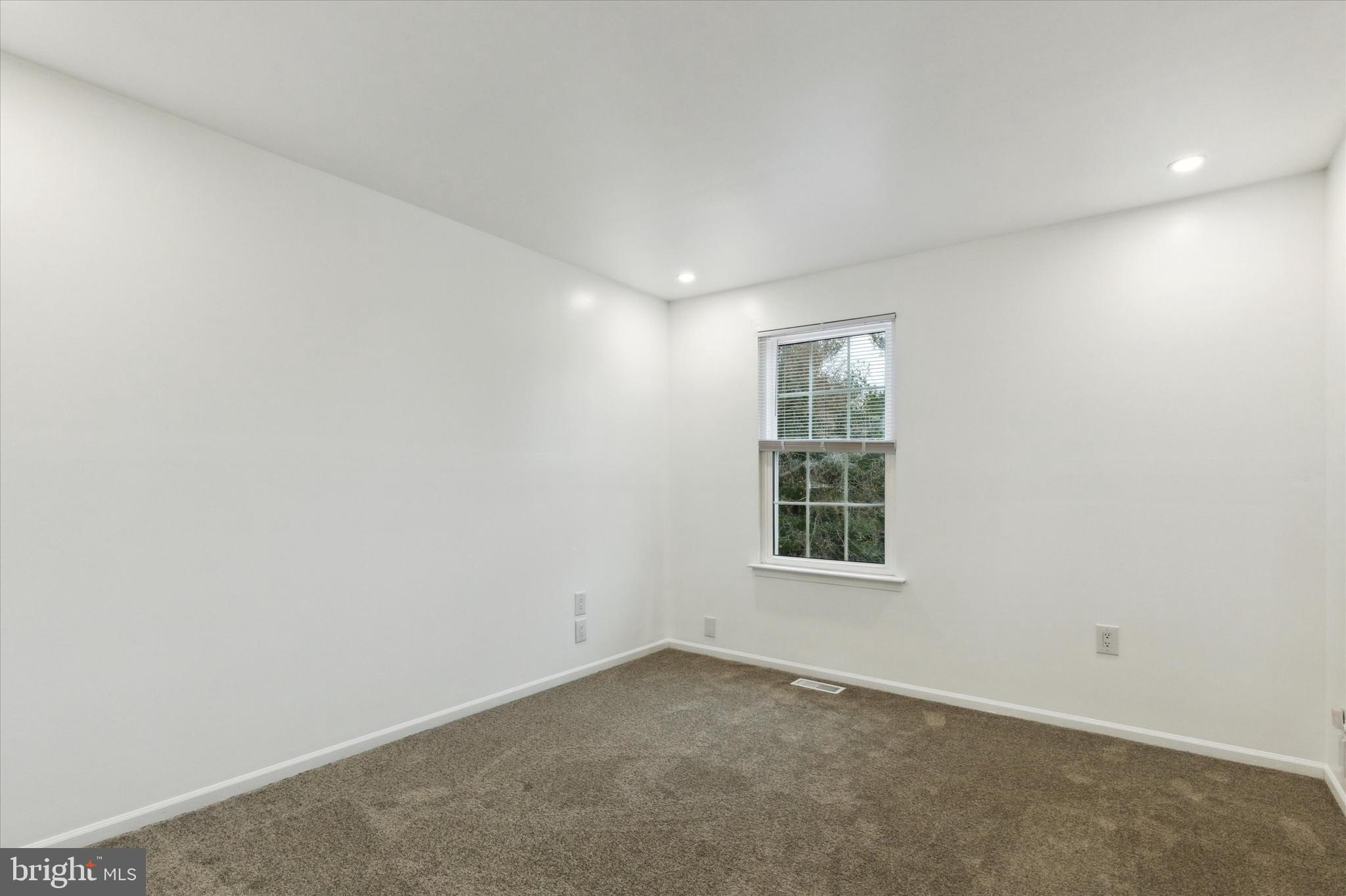 ARROWHEAD - Residential Lease