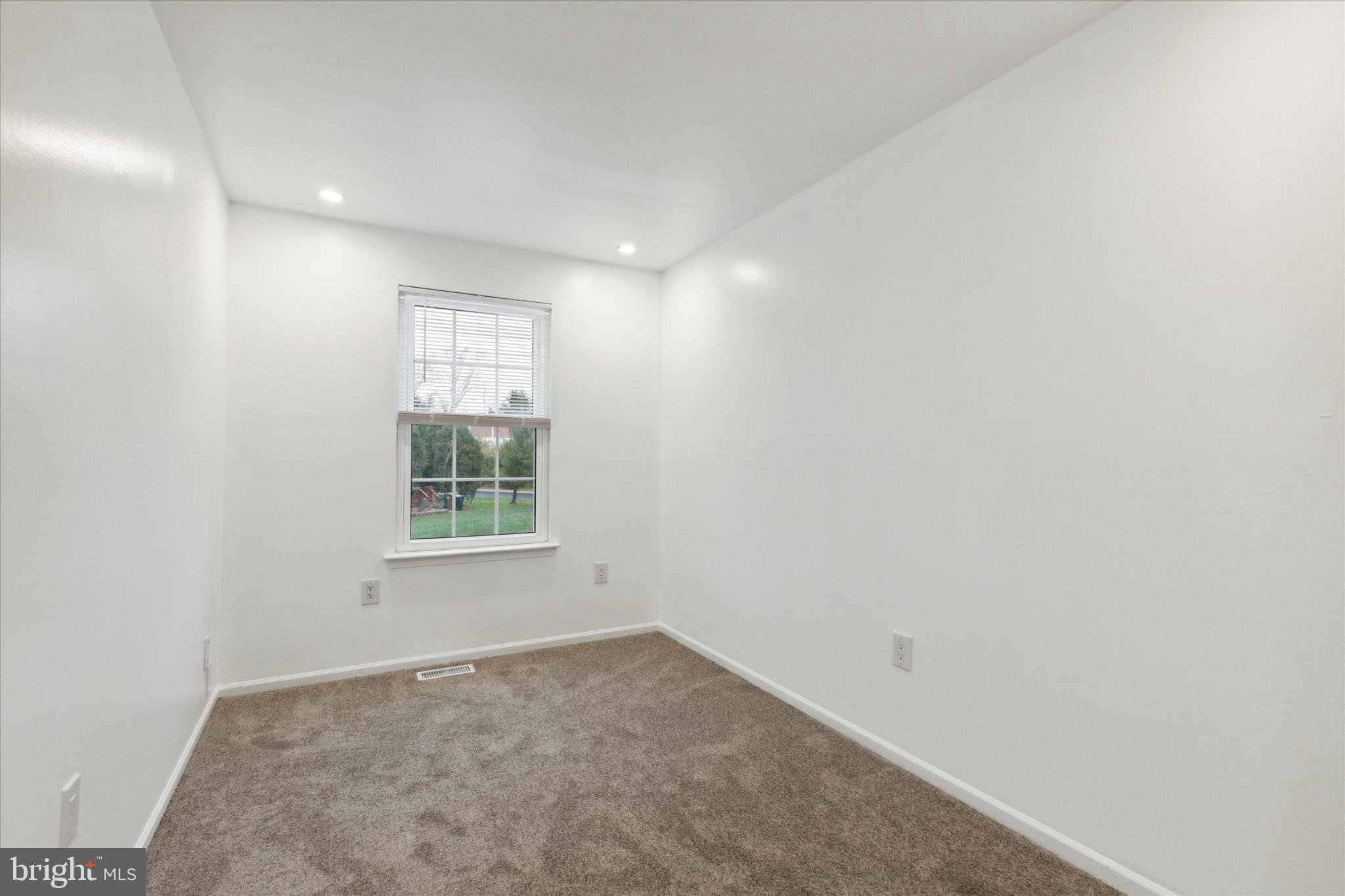 ARROWHEAD - Residential Lease