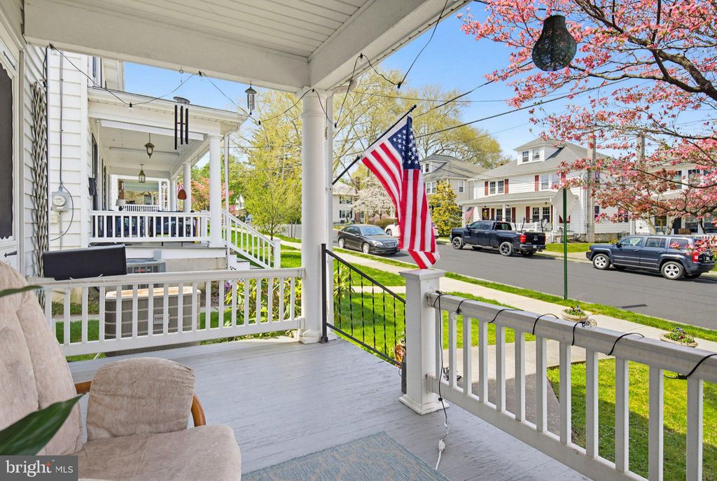 Photo of 308 E New Street, LITITZ, PA 17543 (MLS # PALA2086446)