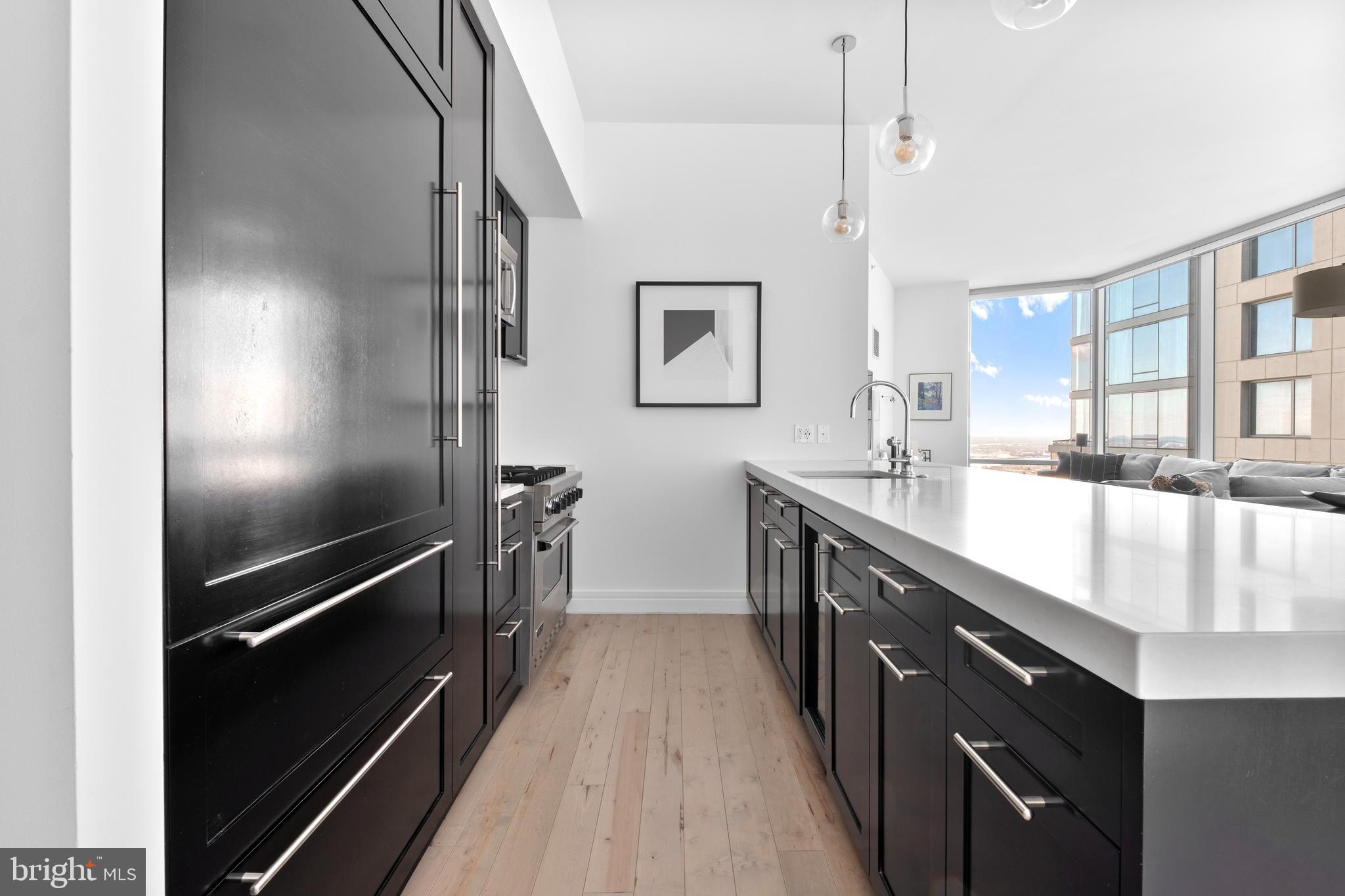 AVENUE OF THE ARTS - Residential