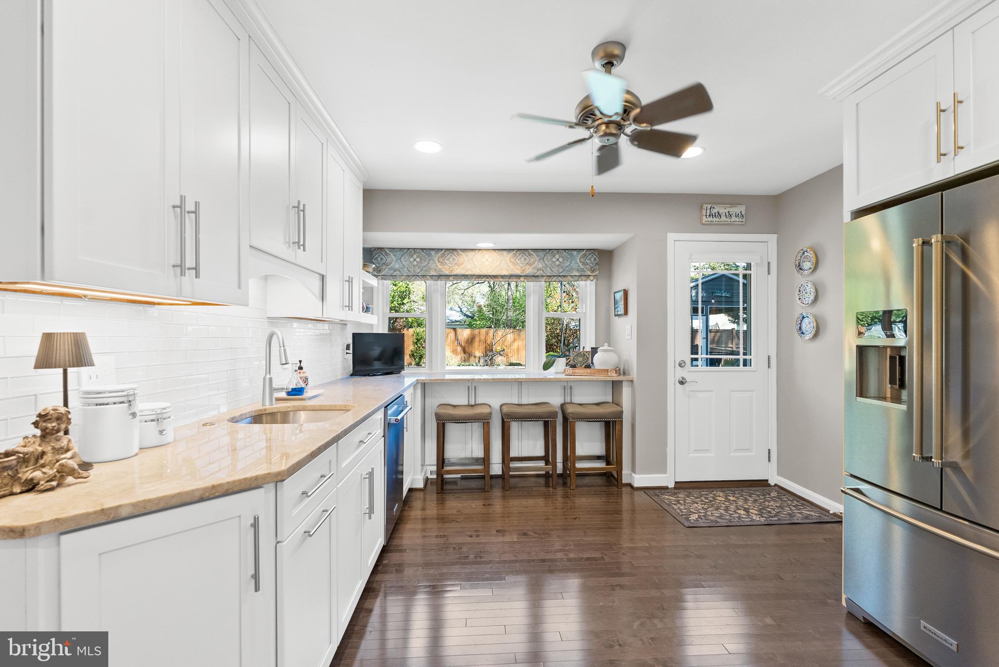 RIVERSIDE GARDENS - Residential