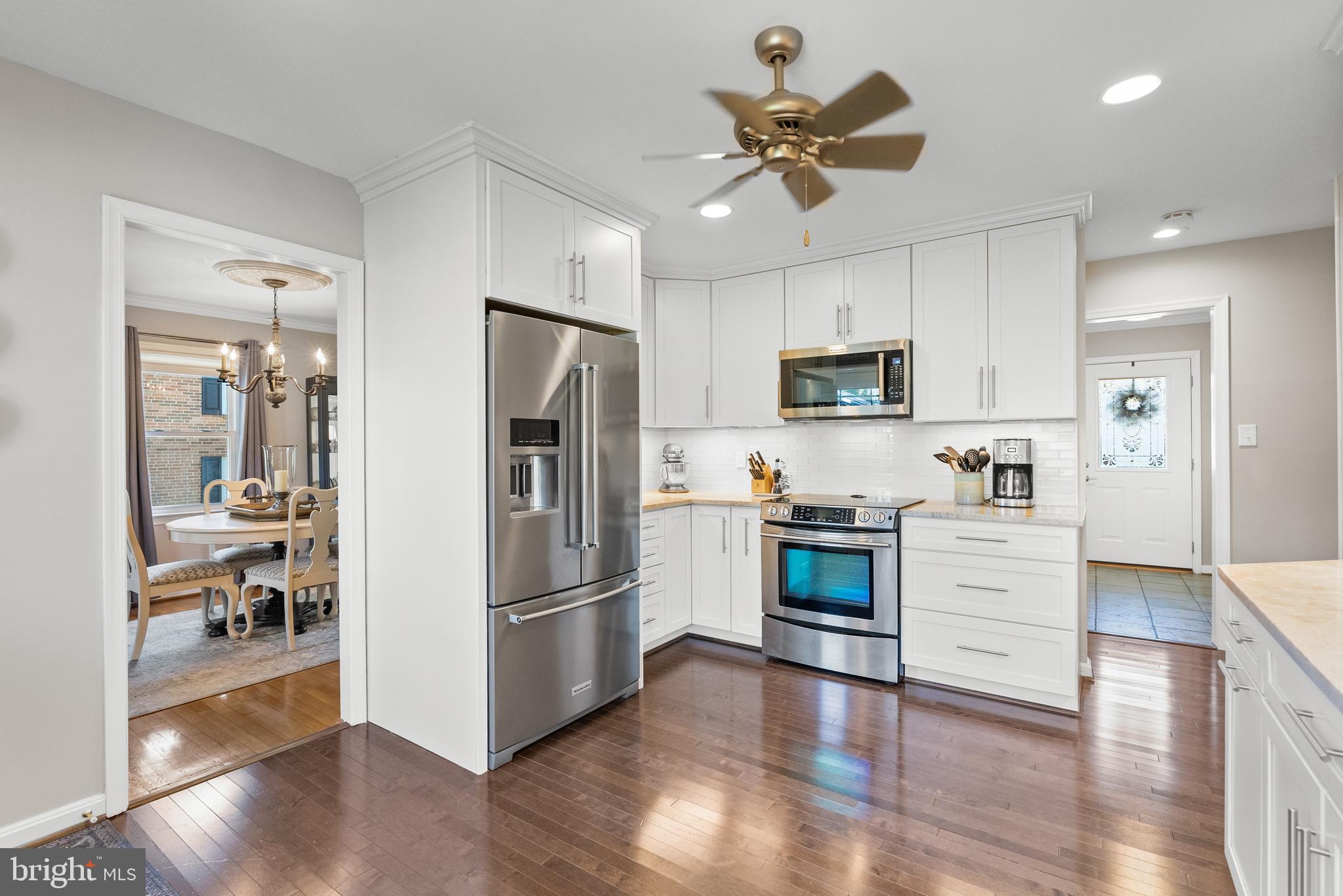 RIVERSIDE GARDENS - Residential