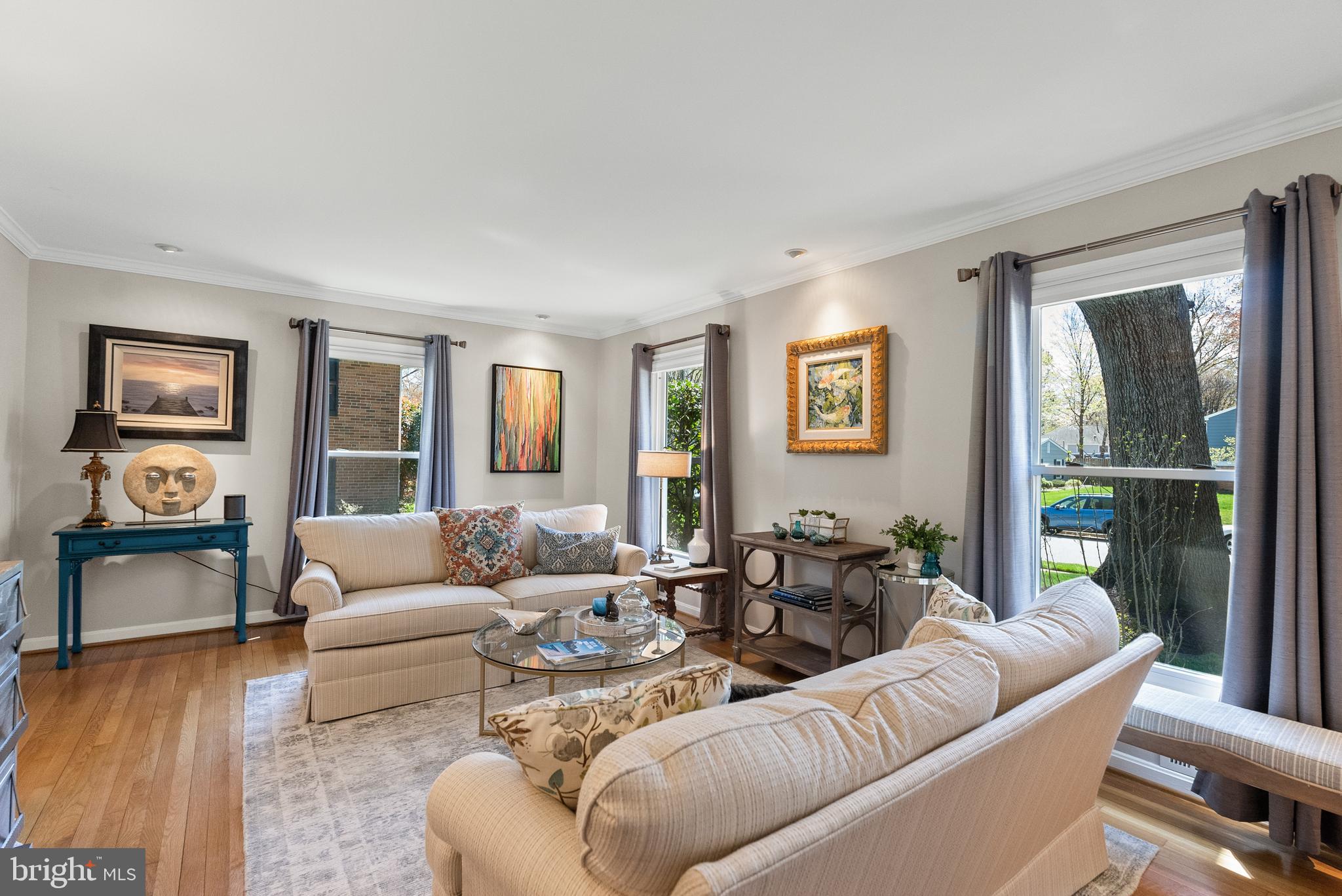 RIVERSIDE GARDENS - Residential