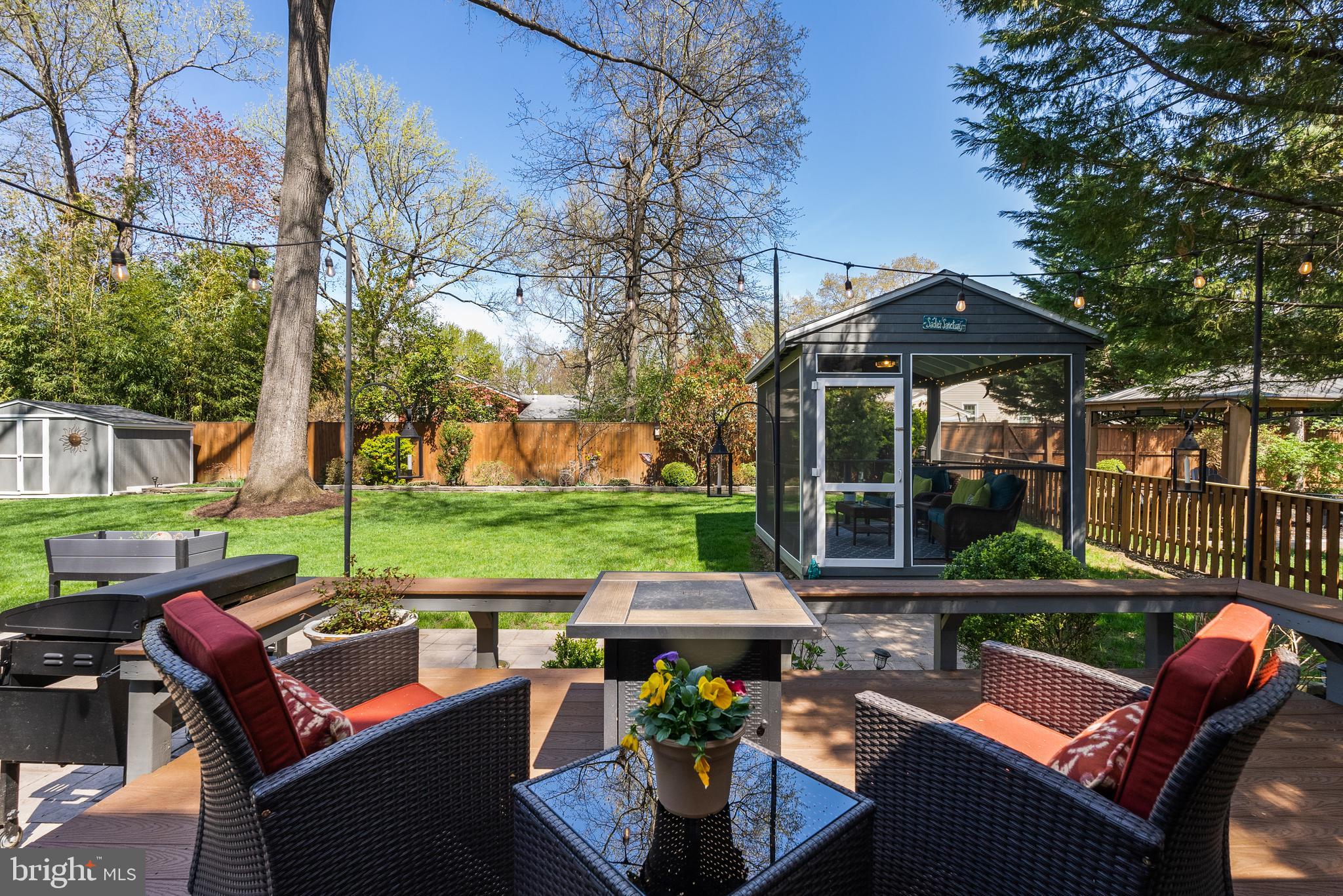 RIVERSIDE GARDENS - Residential