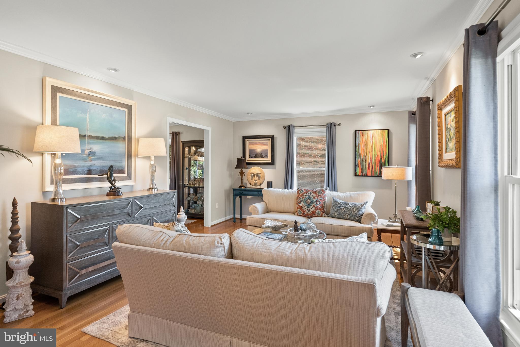 RIVERSIDE GARDENS - Residential