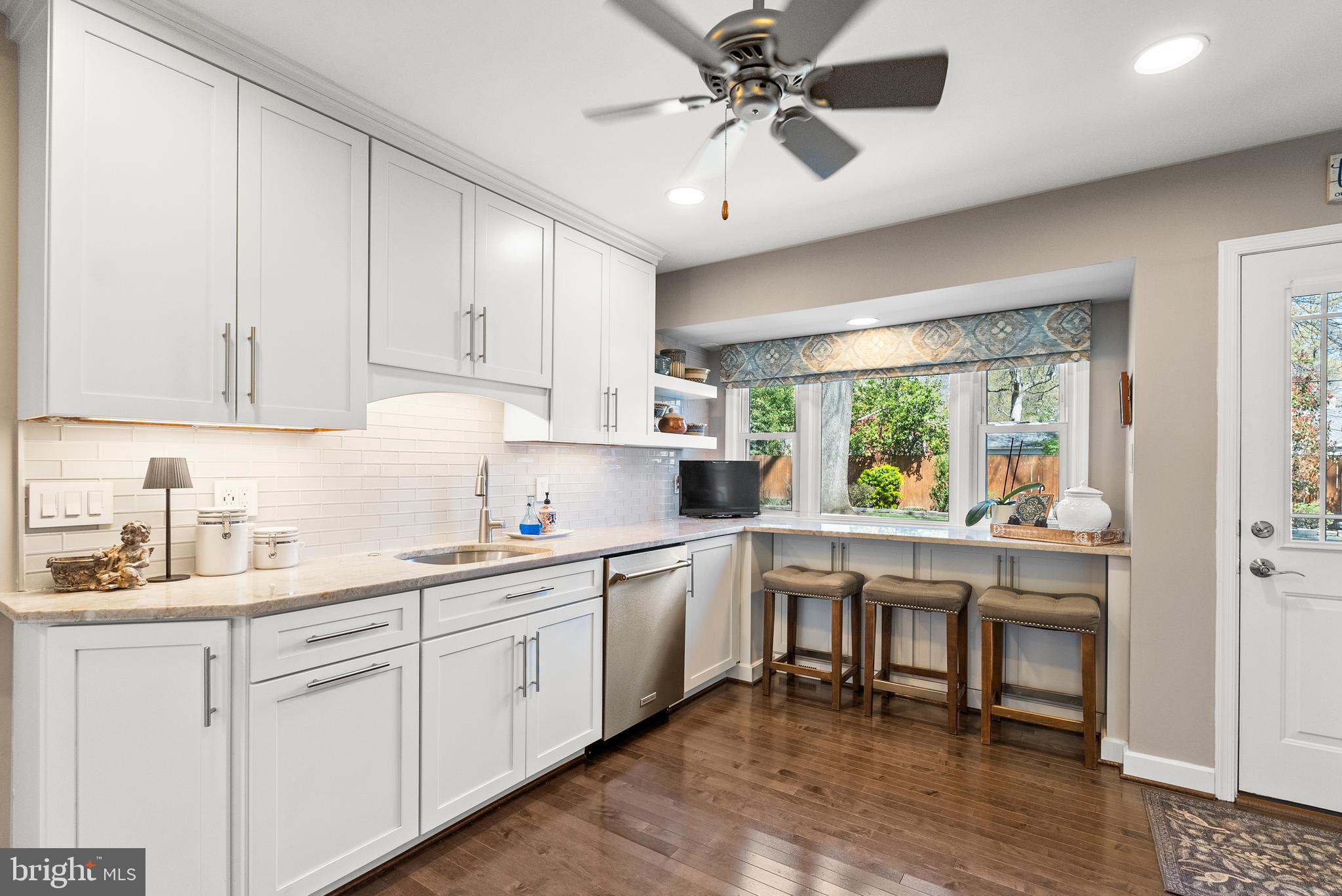 RIVERSIDE GARDENS - Residential