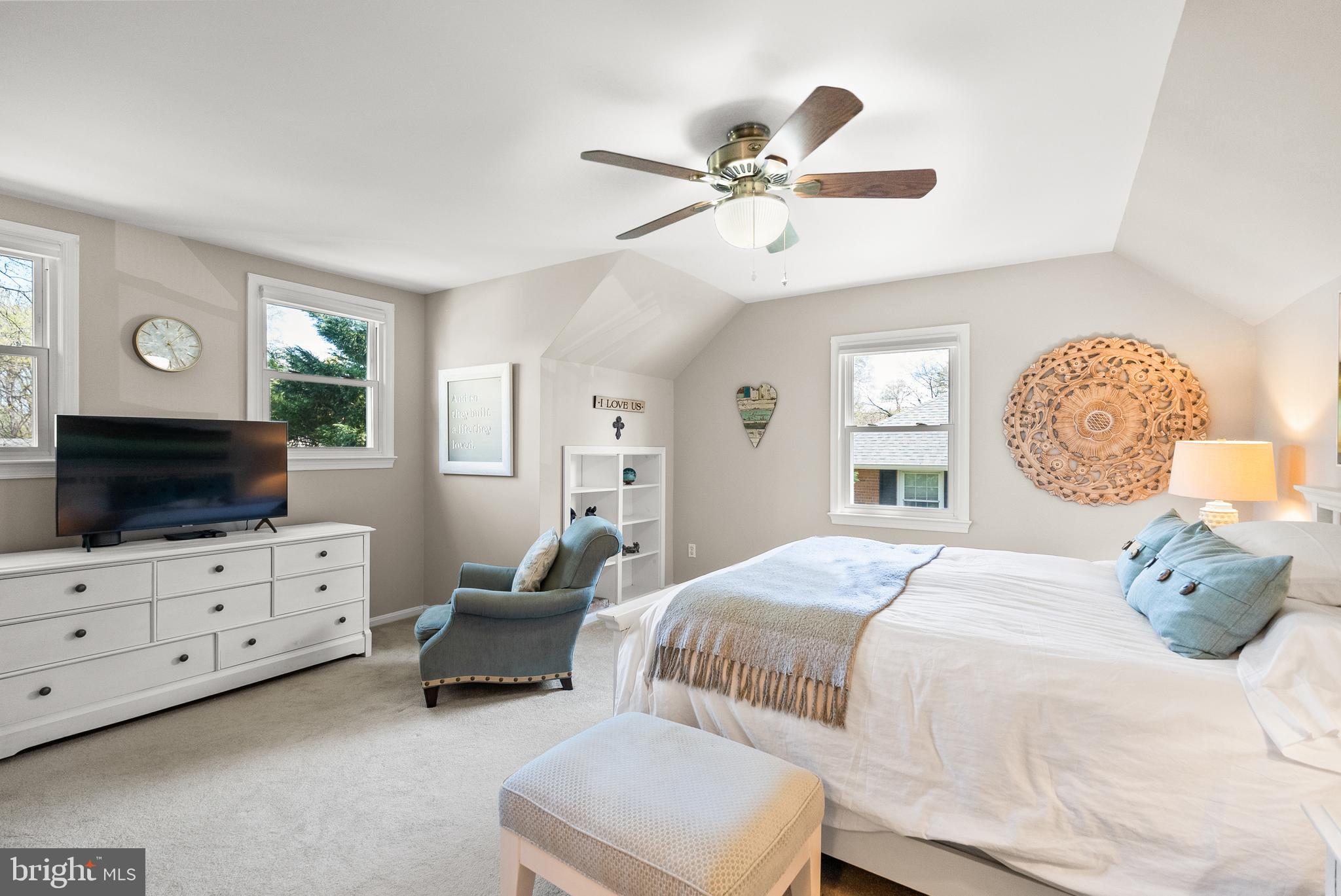 RIVERSIDE GARDENS - Residential