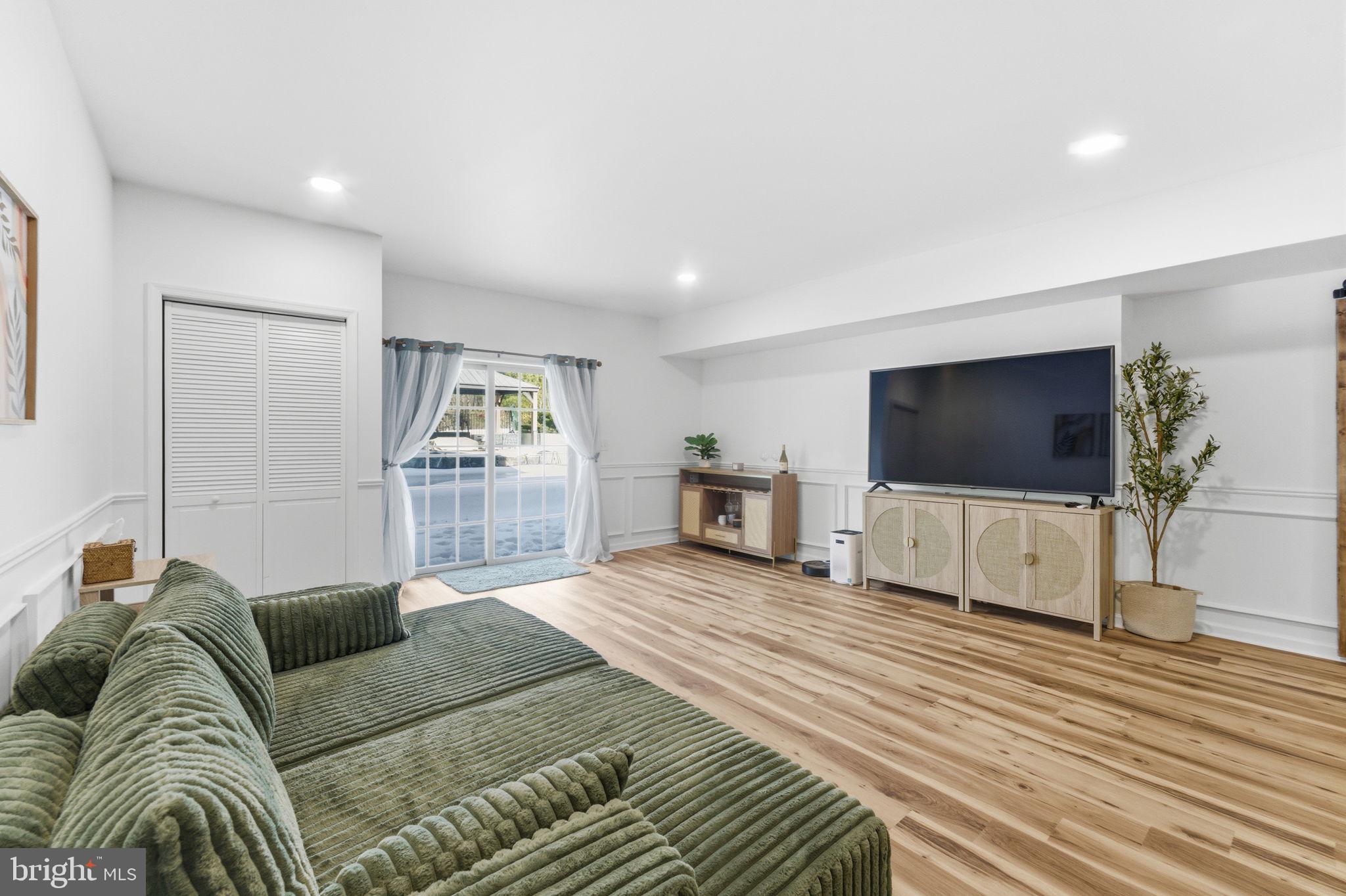 ESTATES AT ROCKY PEN - Residential