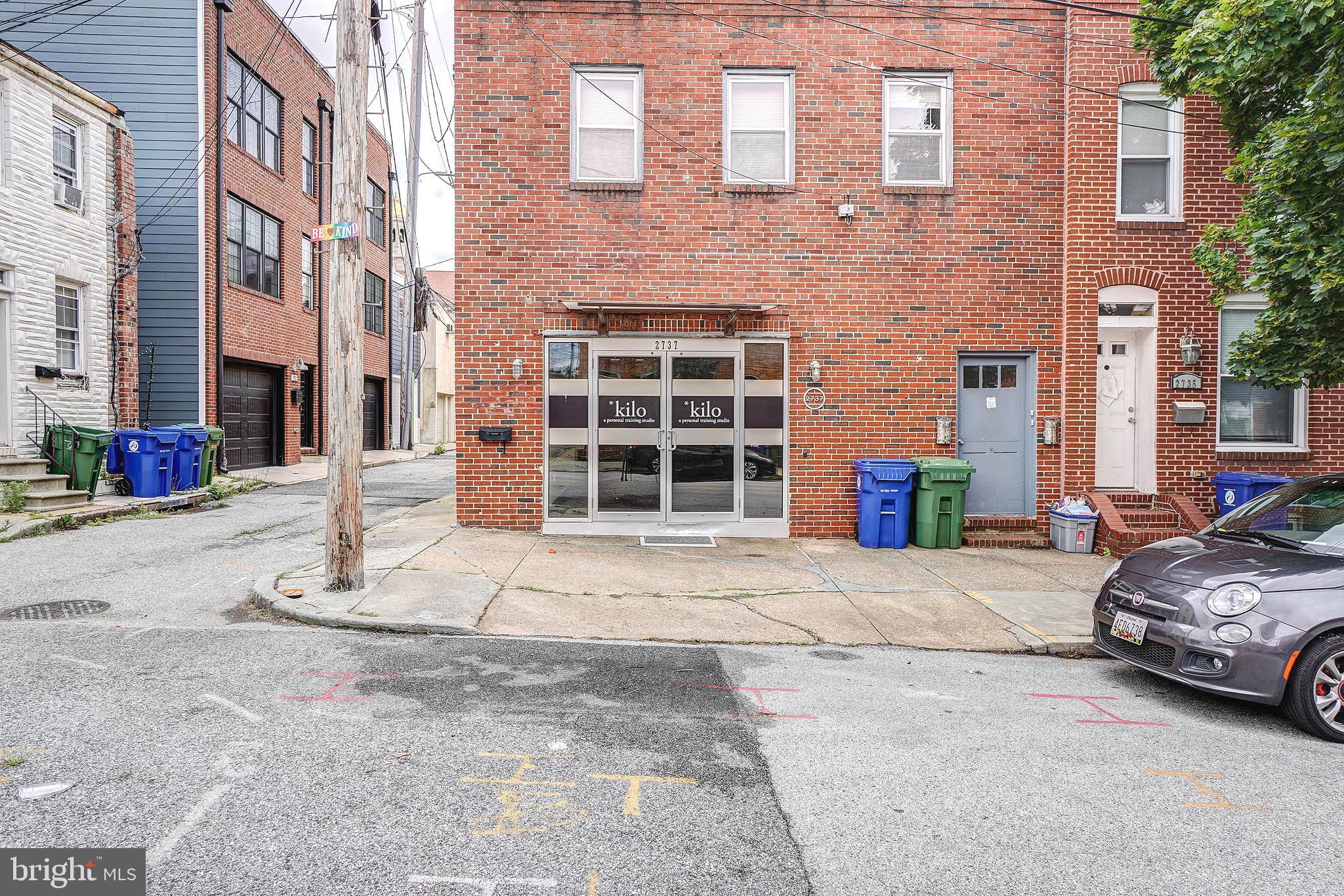 CANTON - Commercial Lease