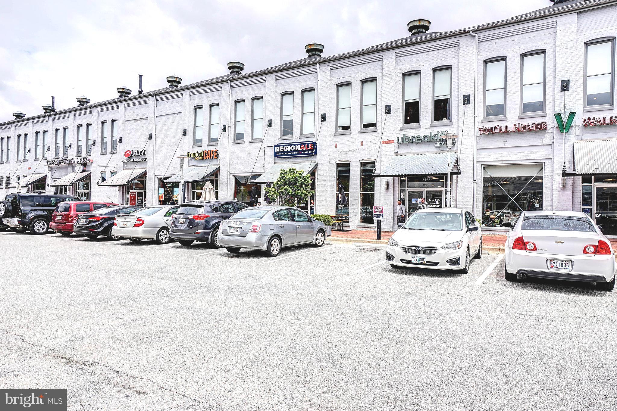 CANTON - Commercial Lease
