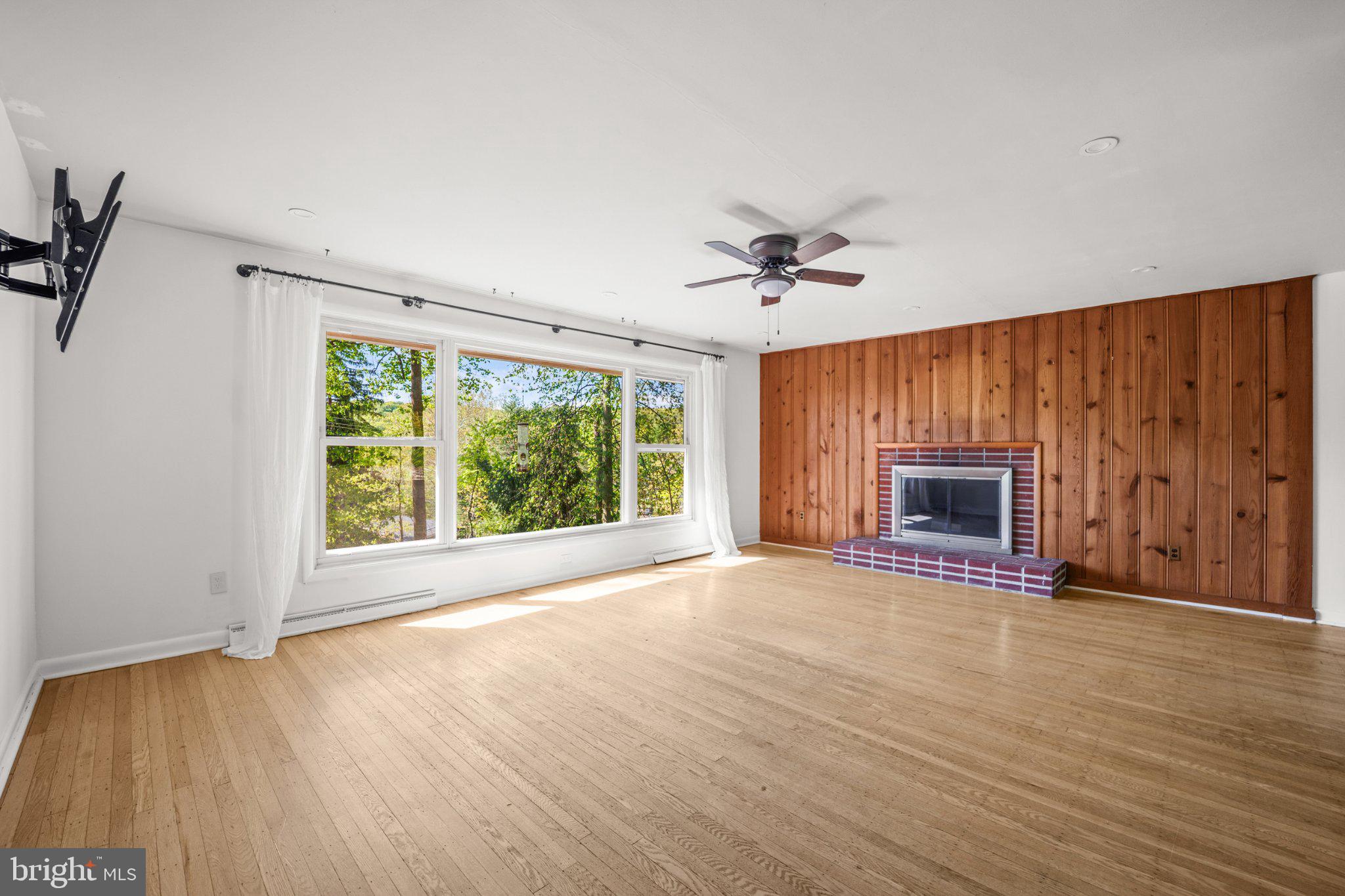 GULPH MILLS VIL - Residential