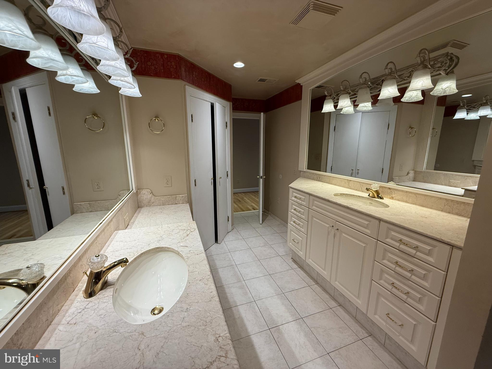 SYCAMORE SPRINGS - Residential