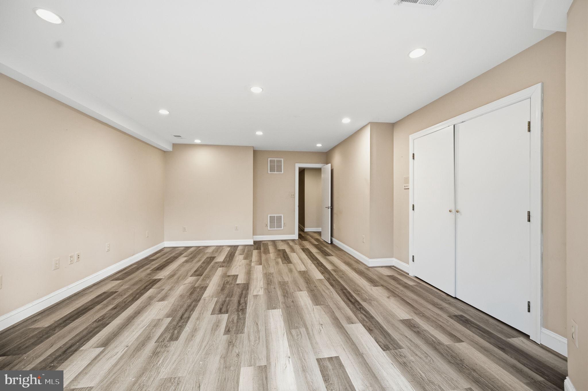 SYCAMORE SPRINGS - Residential