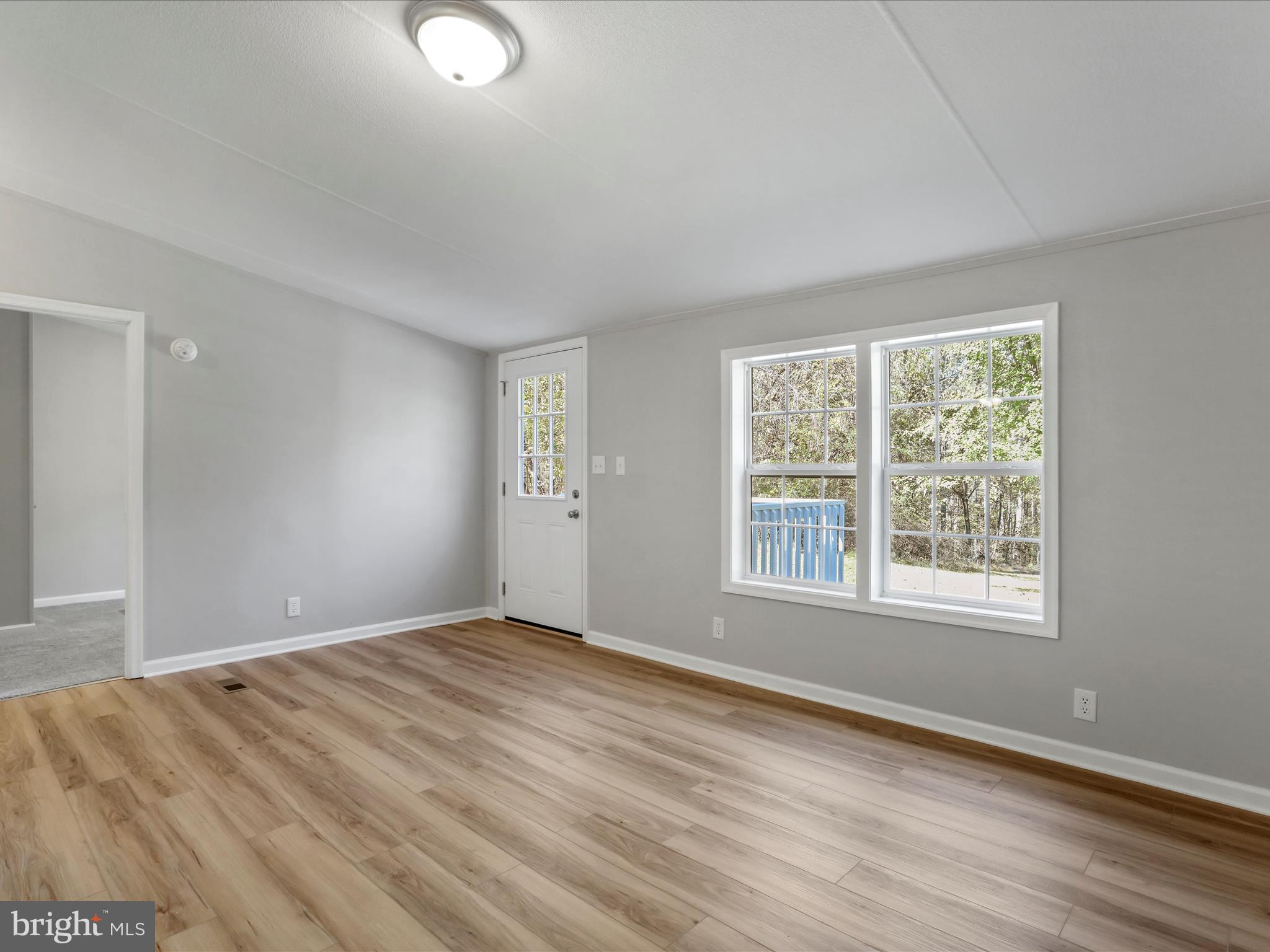 RIVER VIEW - Residential