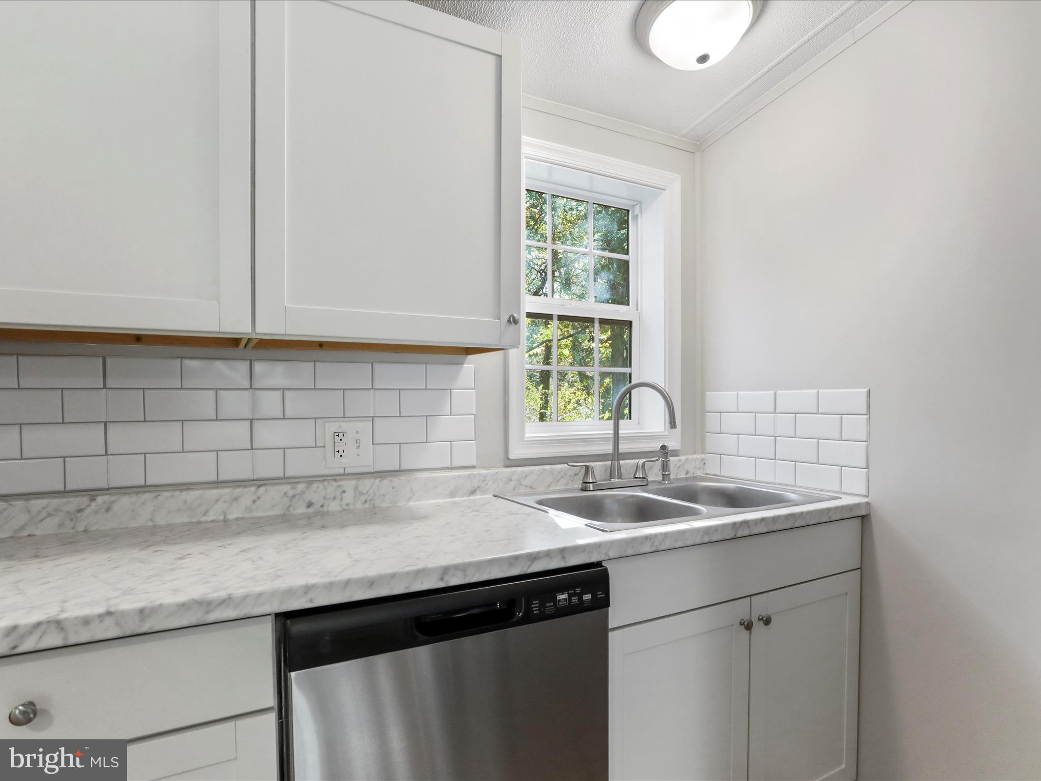 RIVER VIEW - Residential