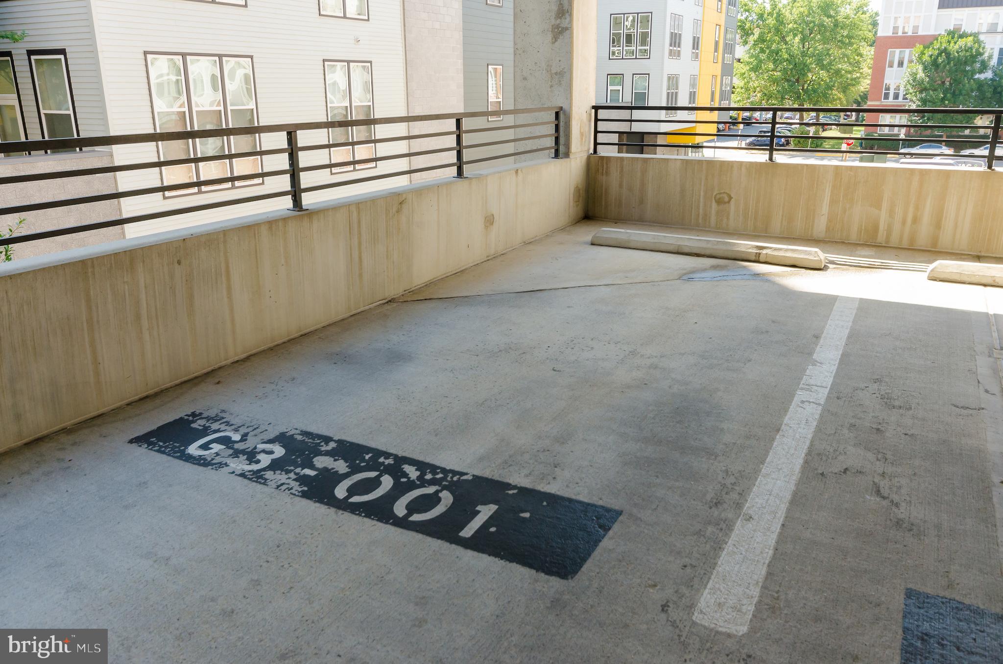 HALSTEAD AT THE METRO - Residential