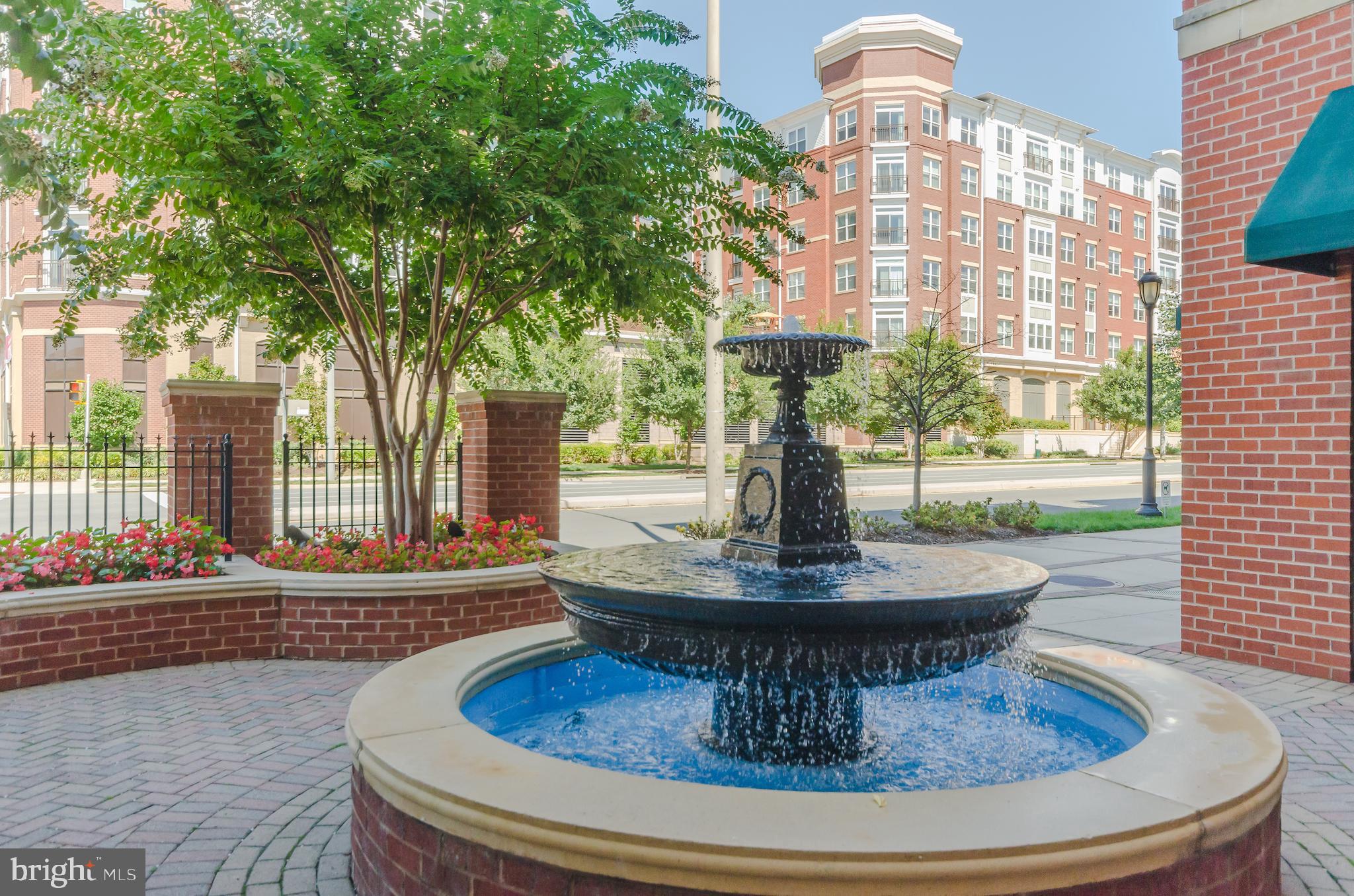 HALSTEAD AT THE METRO - Residential