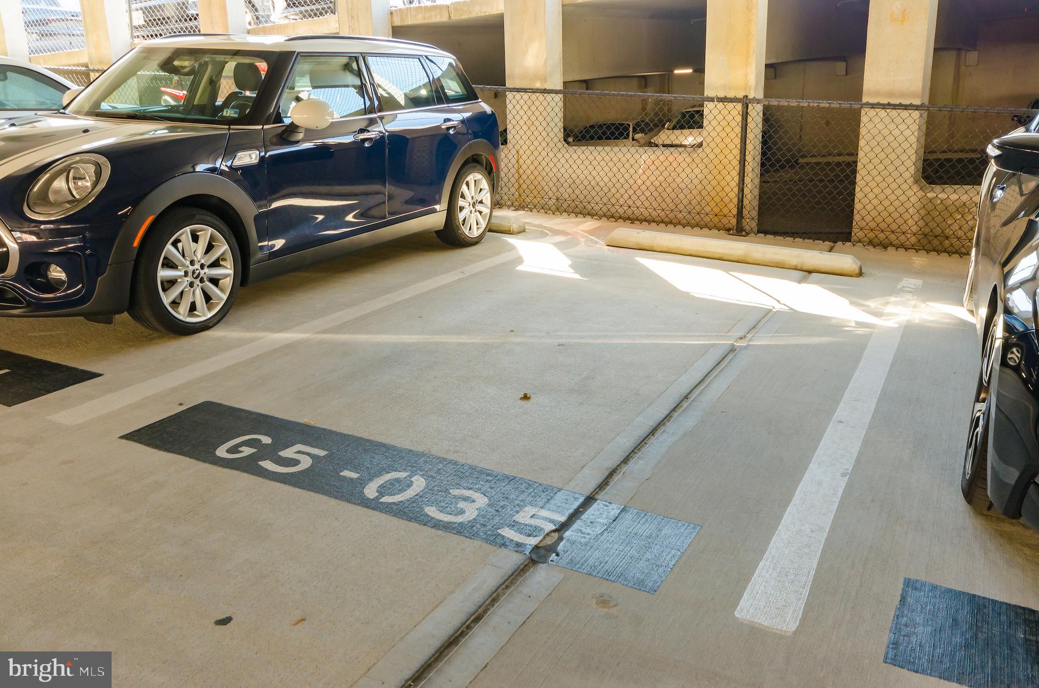 HALSTEAD AT THE METRO - Residential