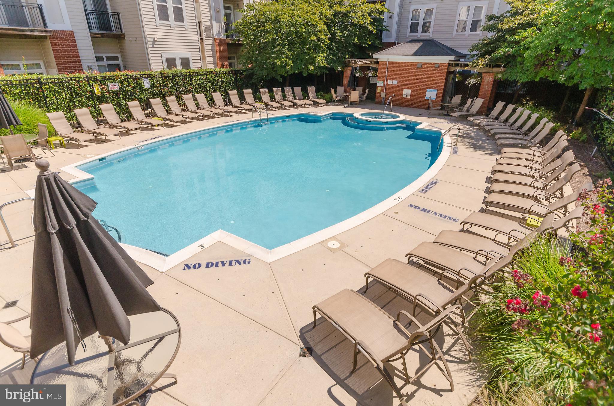 HALSTEAD AT THE METRO - Residential