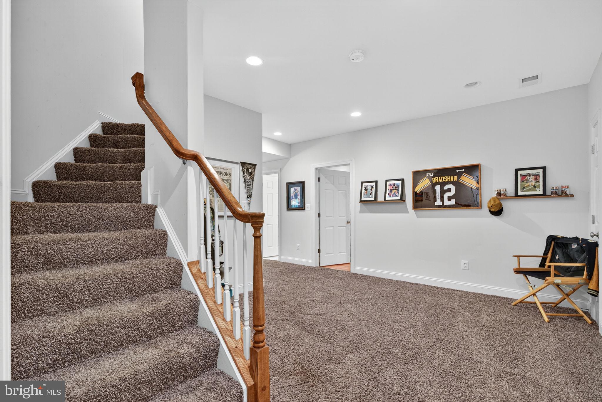 GOLDEN SPRINGS - Residential