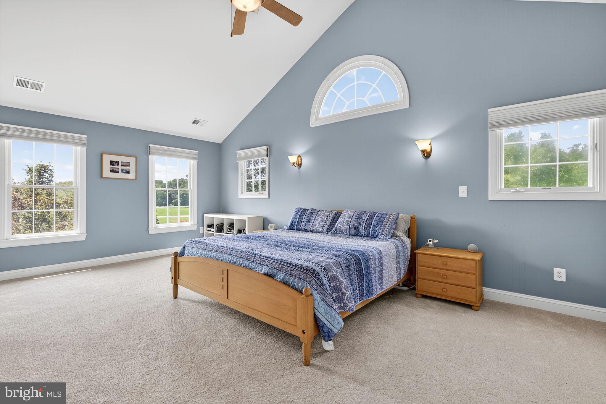 GOLDEN SPRINGS - Residential