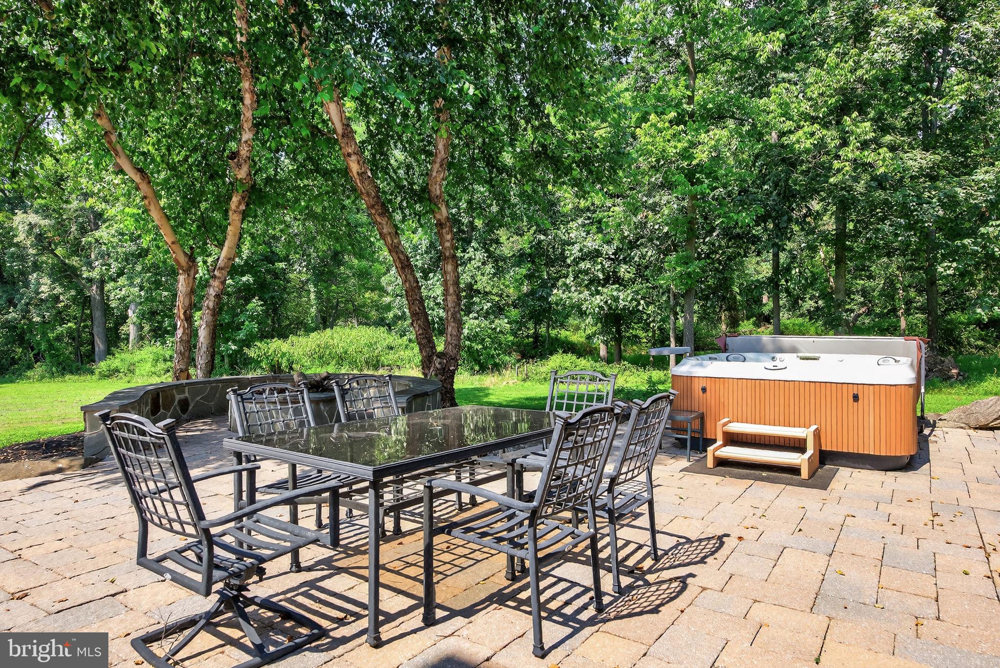 GOLDEN SPRINGS - Residential