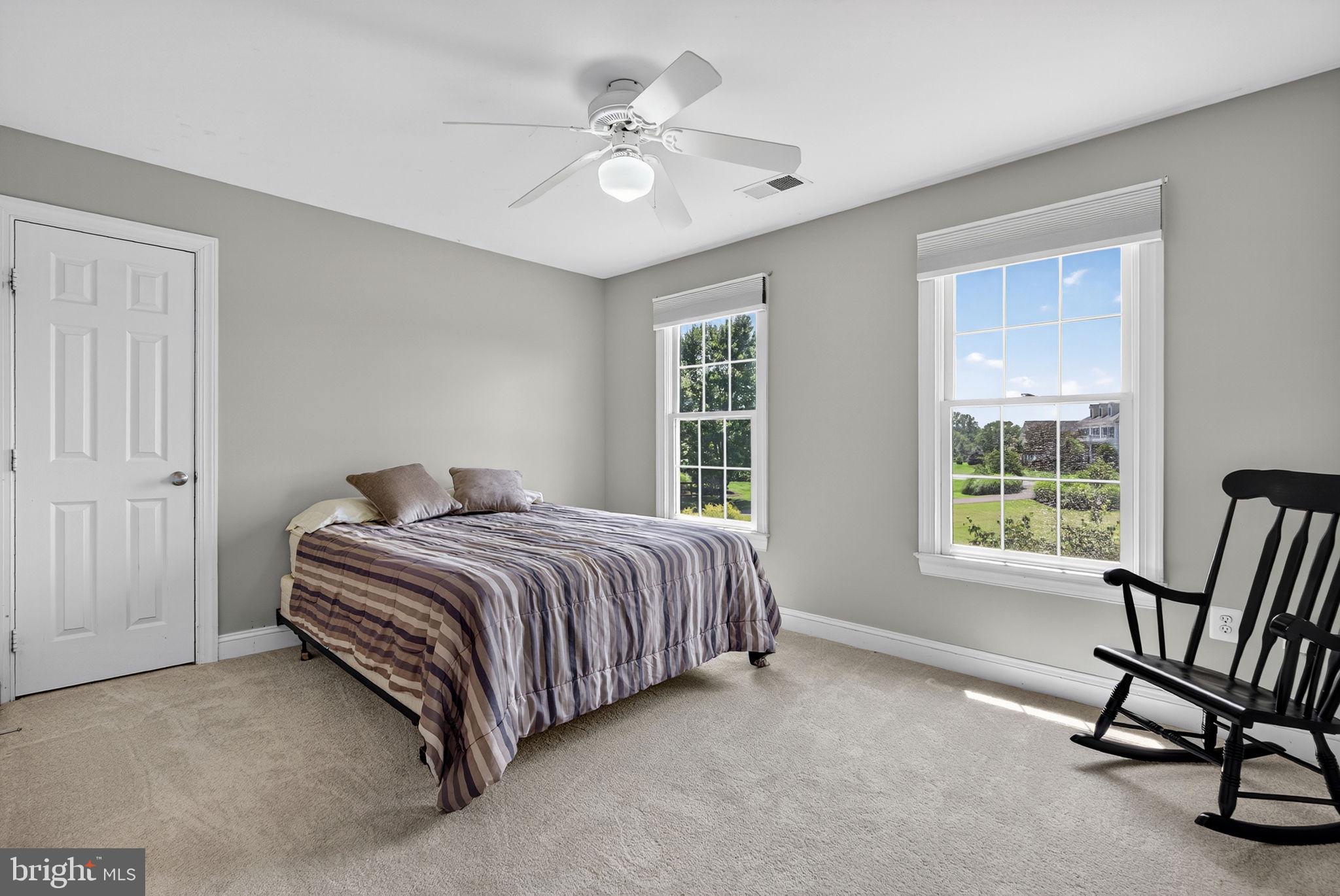 GOLDEN SPRINGS - Residential