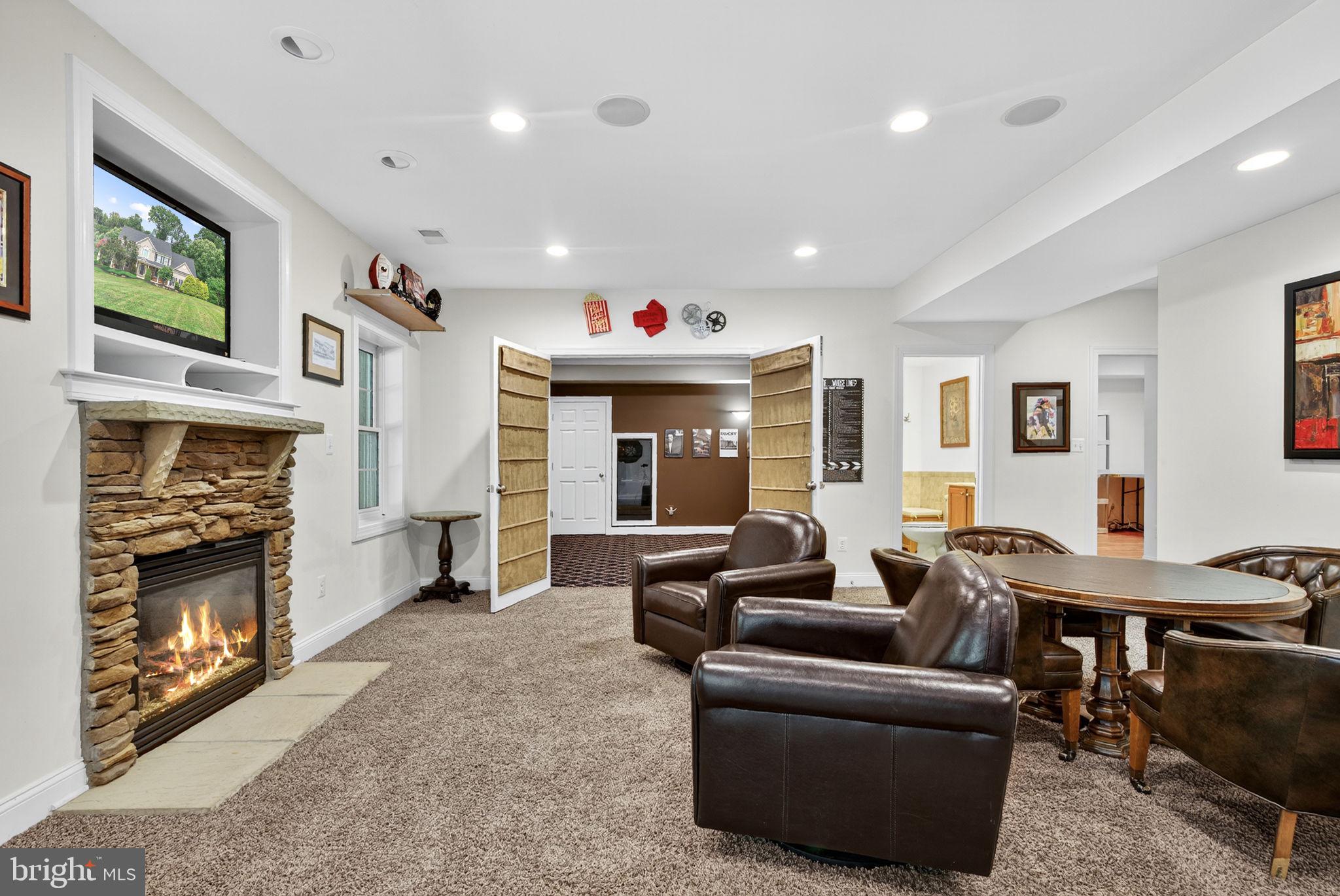 GOLDEN SPRINGS - Residential