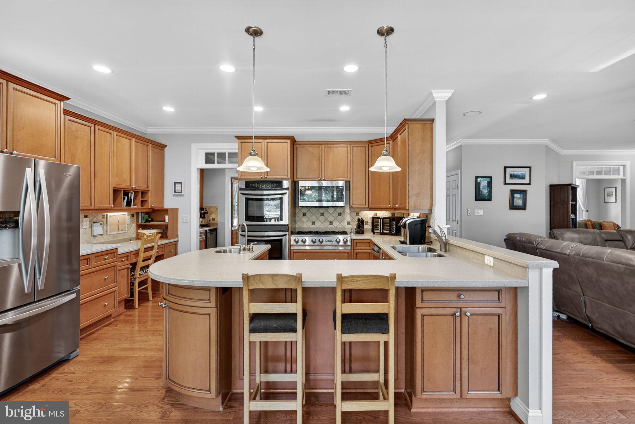 GOLDEN SPRINGS - Residential