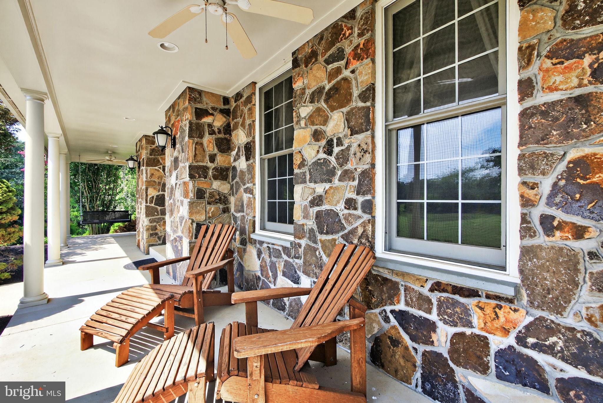 GOLDEN SPRINGS - Residential