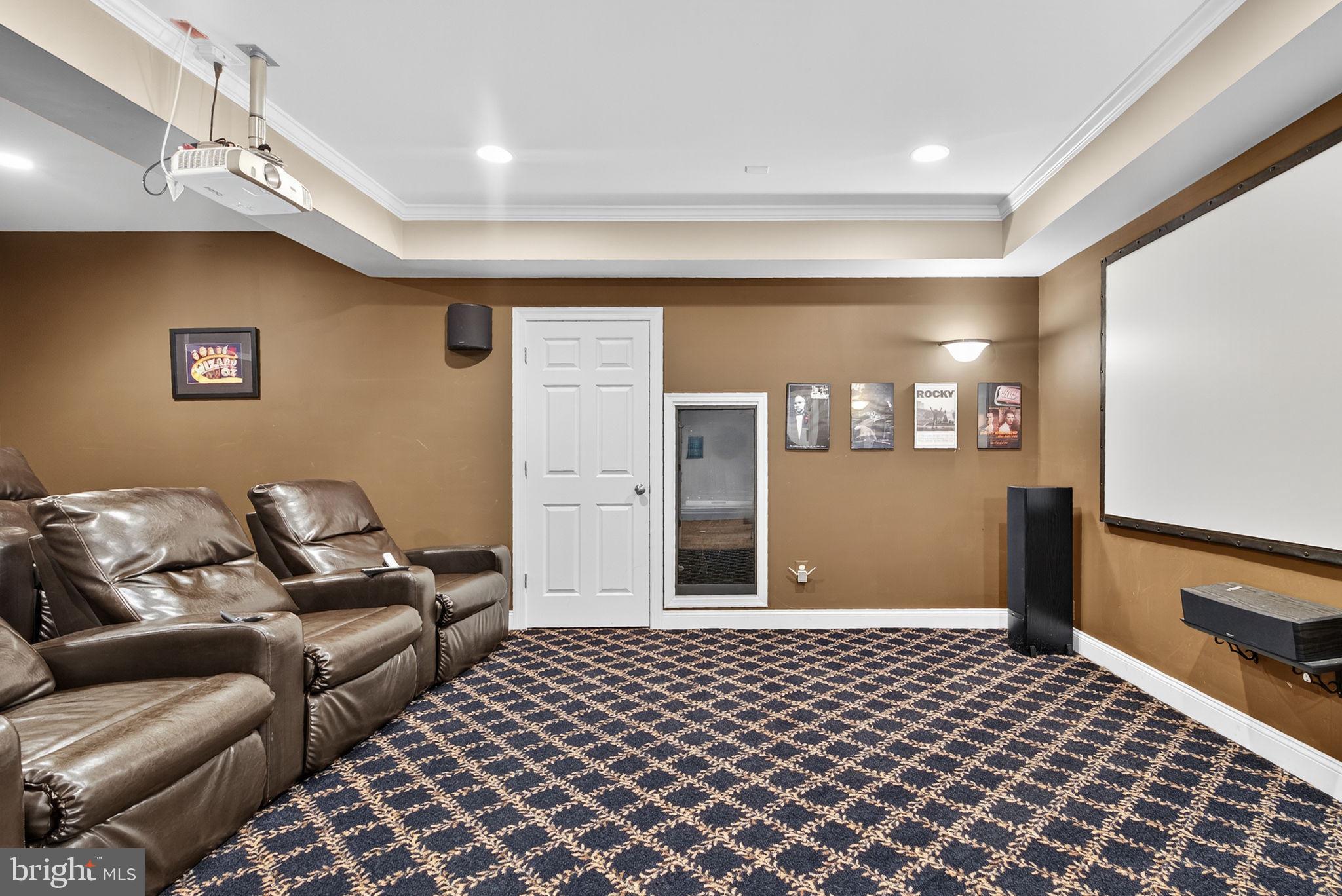 GOLDEN SPRINGS - Residential