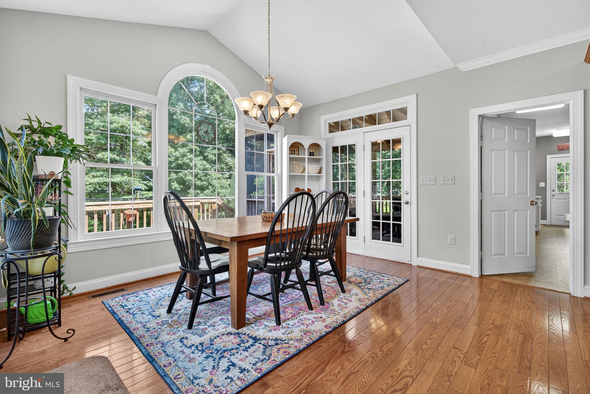 GOLDEN SPRINGS - Residential