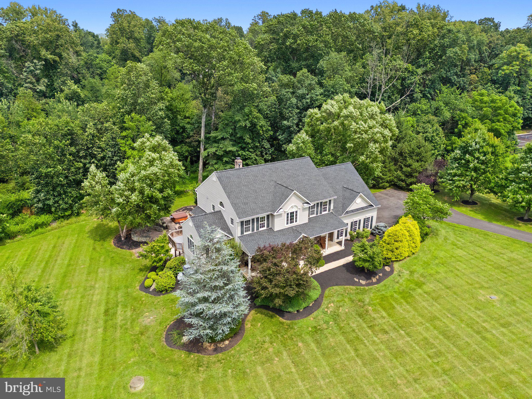 GOLDEN SPRINGS - Residential