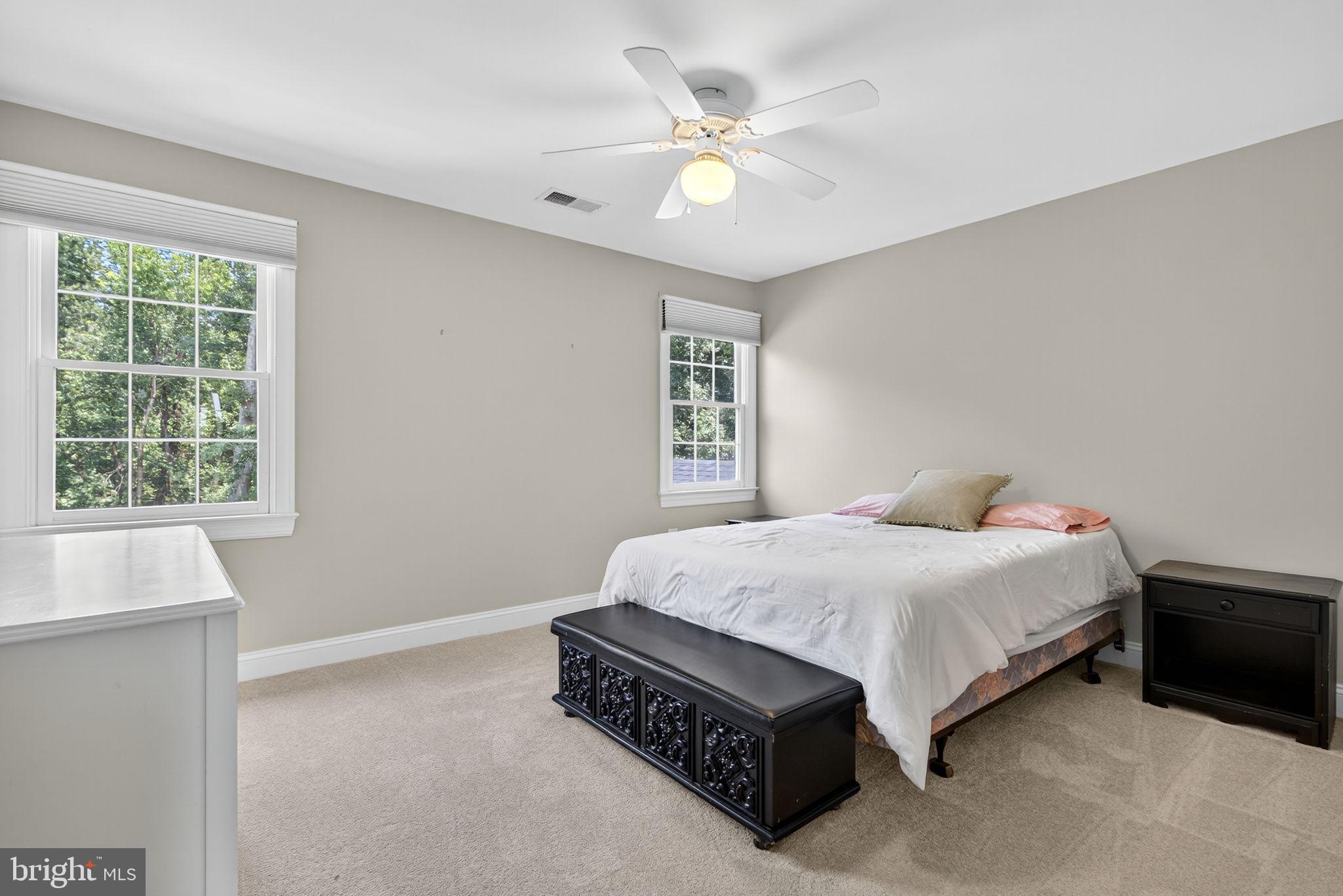 GOLDEN SPRINGS - Residential