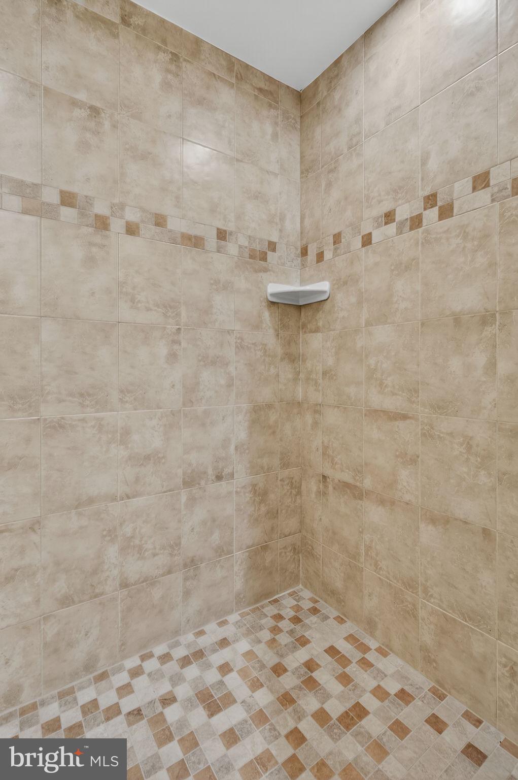 GOLDEN SPRINGS - Residential