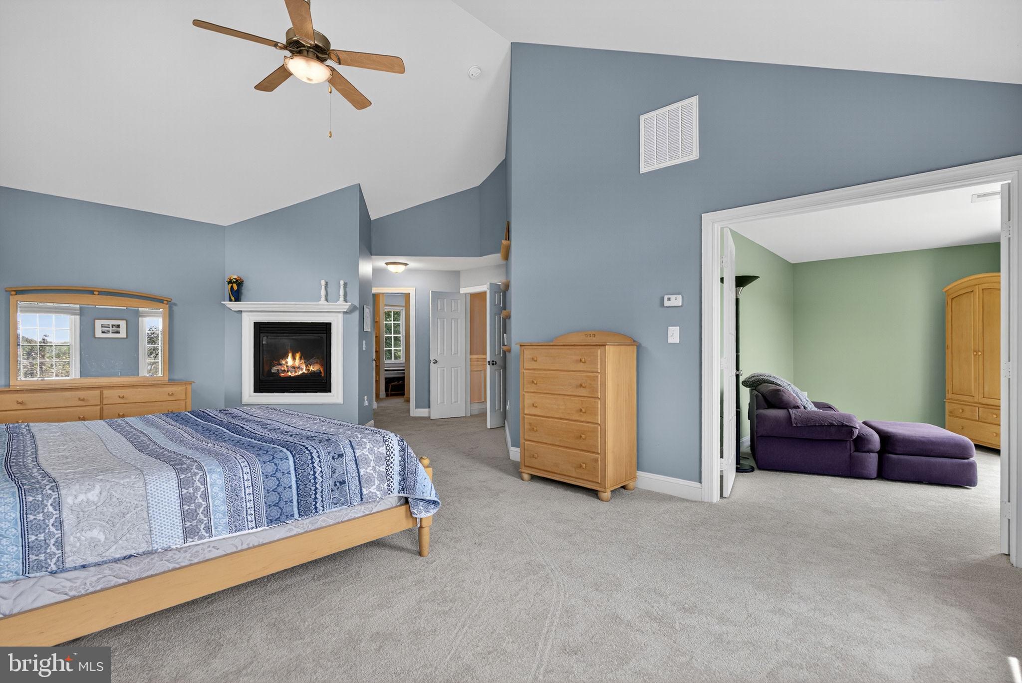 GOLDEN SPRINGS - Residential