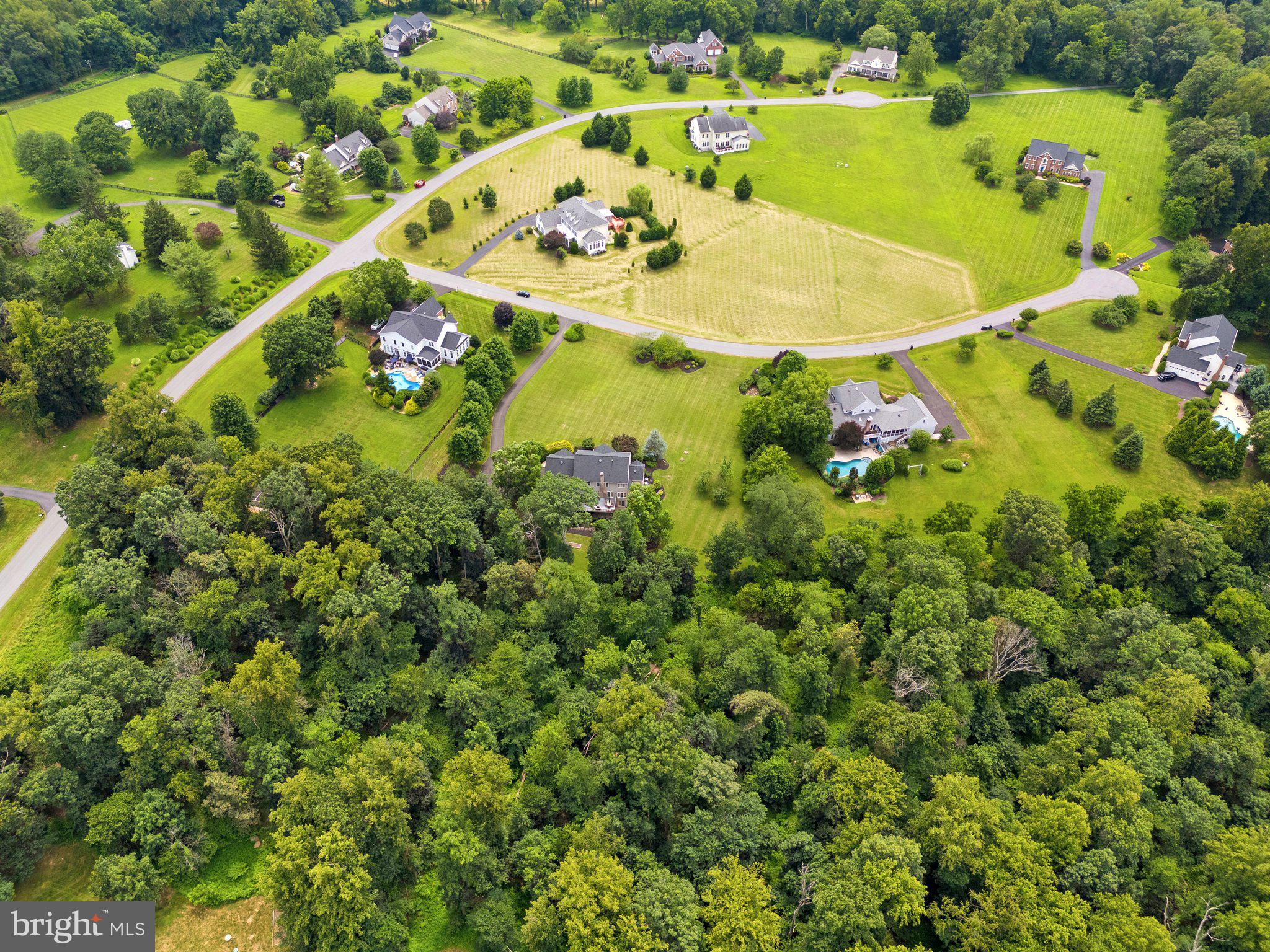 GOLDEN SPRINGS - Residential