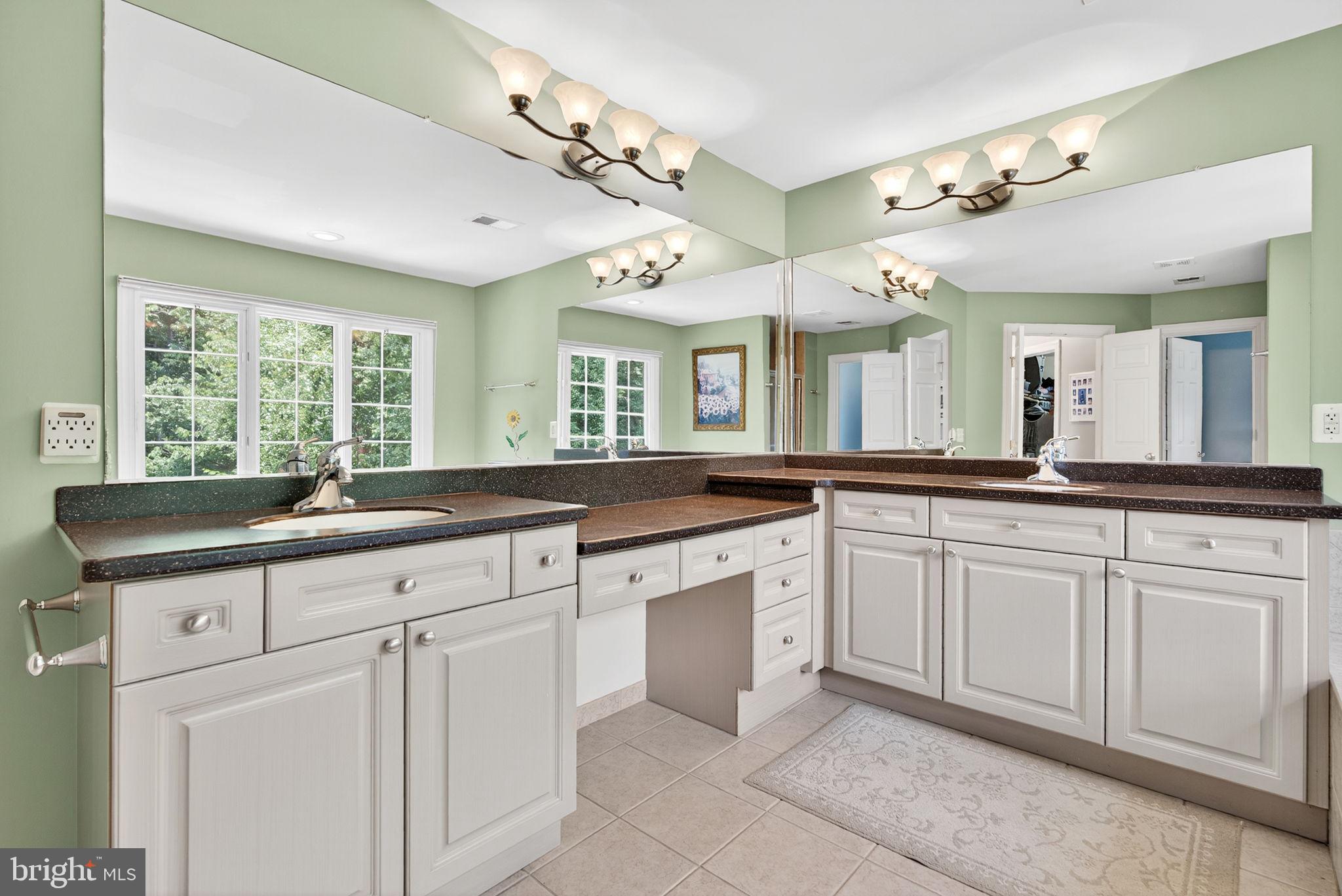 GOLDEN SPRINGS - Residential