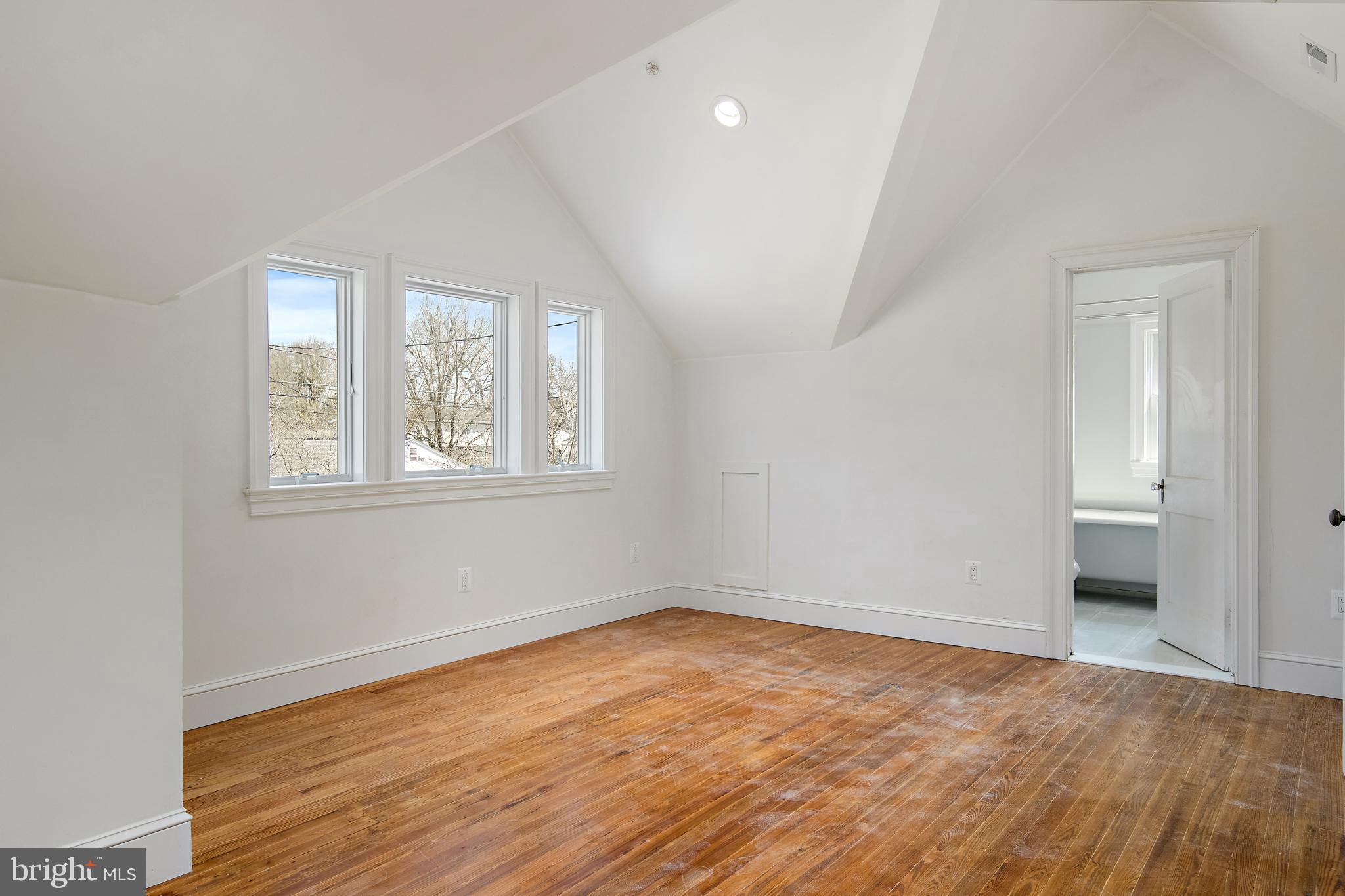 EASTPORT - Residential