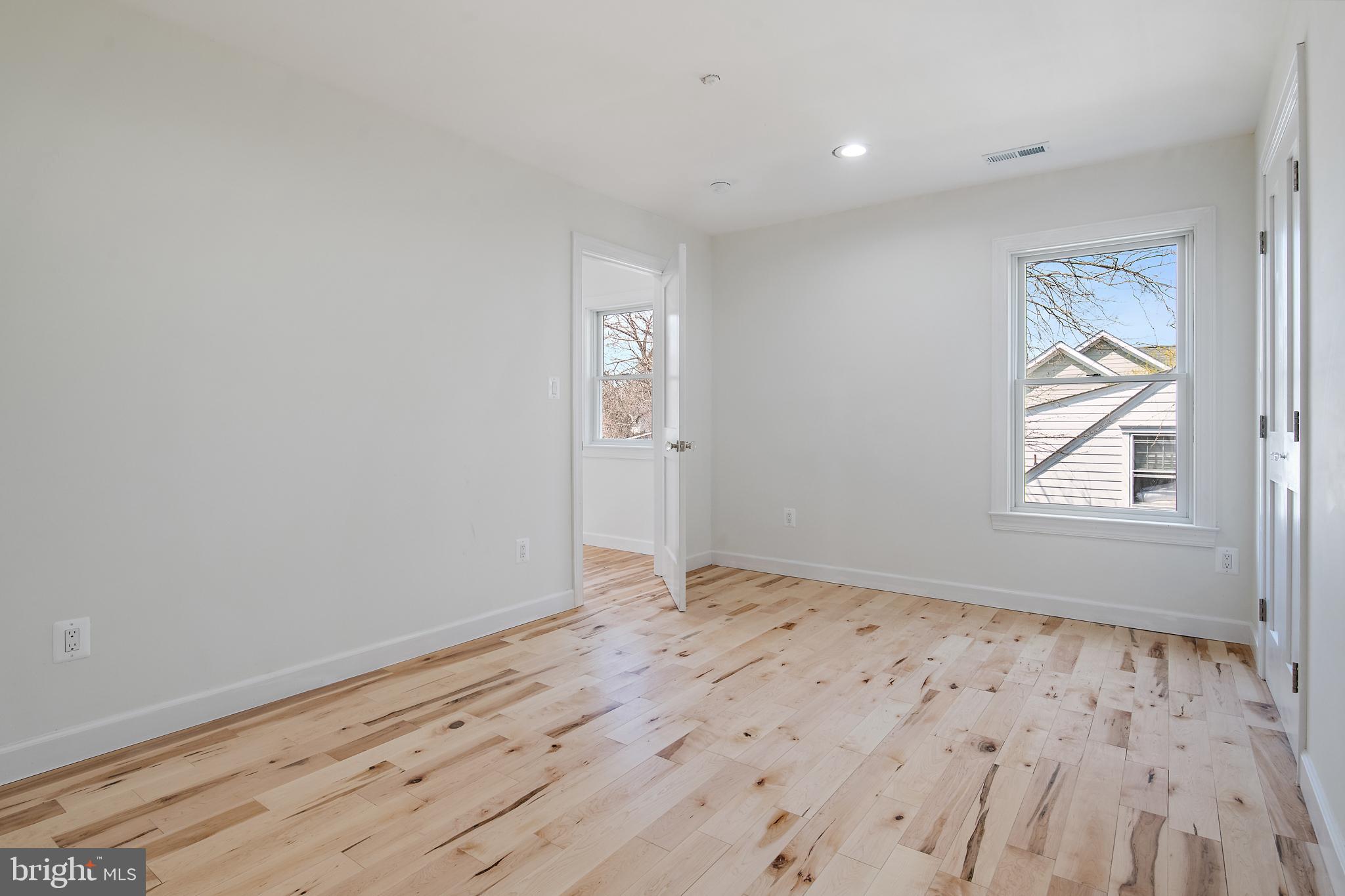 EASTPORT - Residential