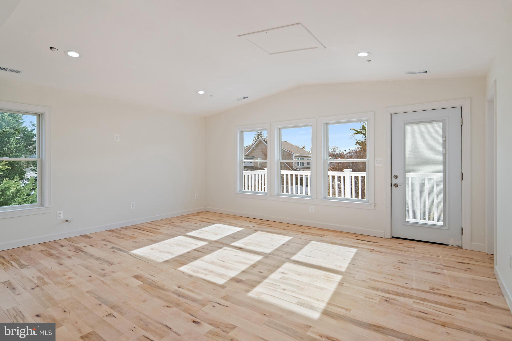 EASTPORT - Residential