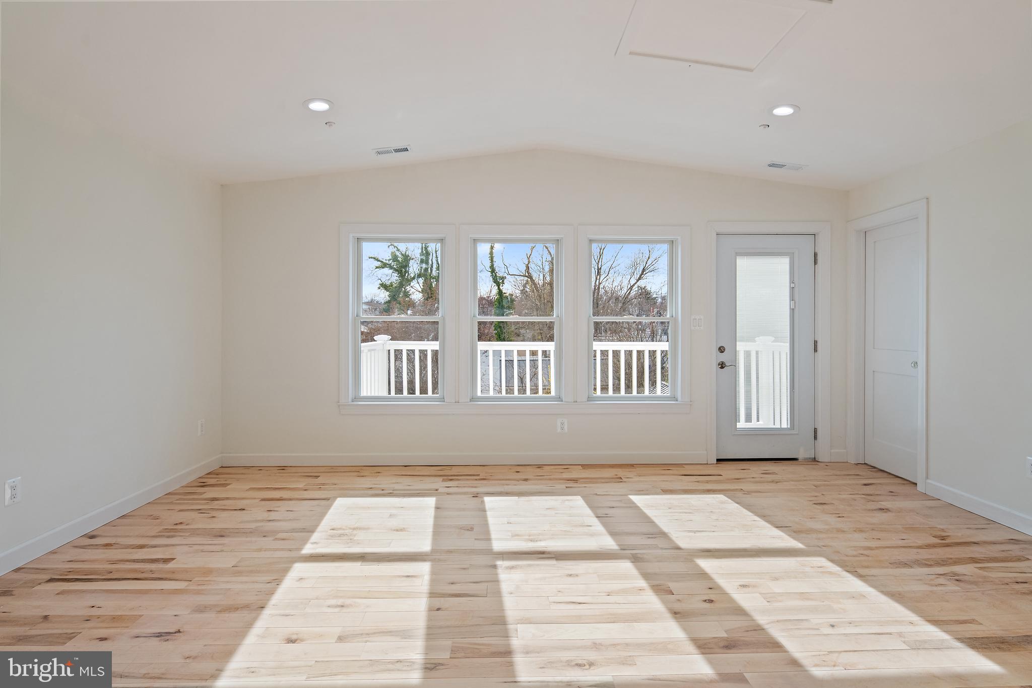 EASTPORT - Residential