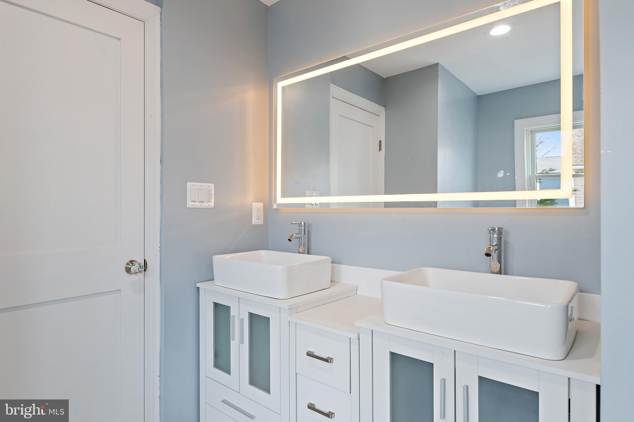 EASTPORT - Residential