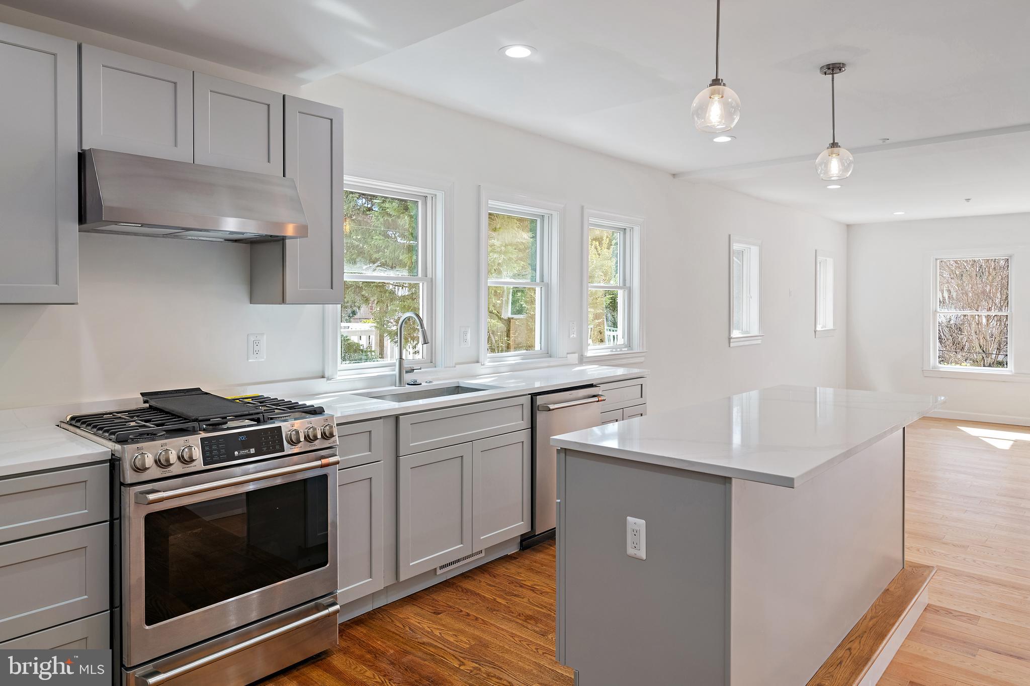 EASTPORT - Residential