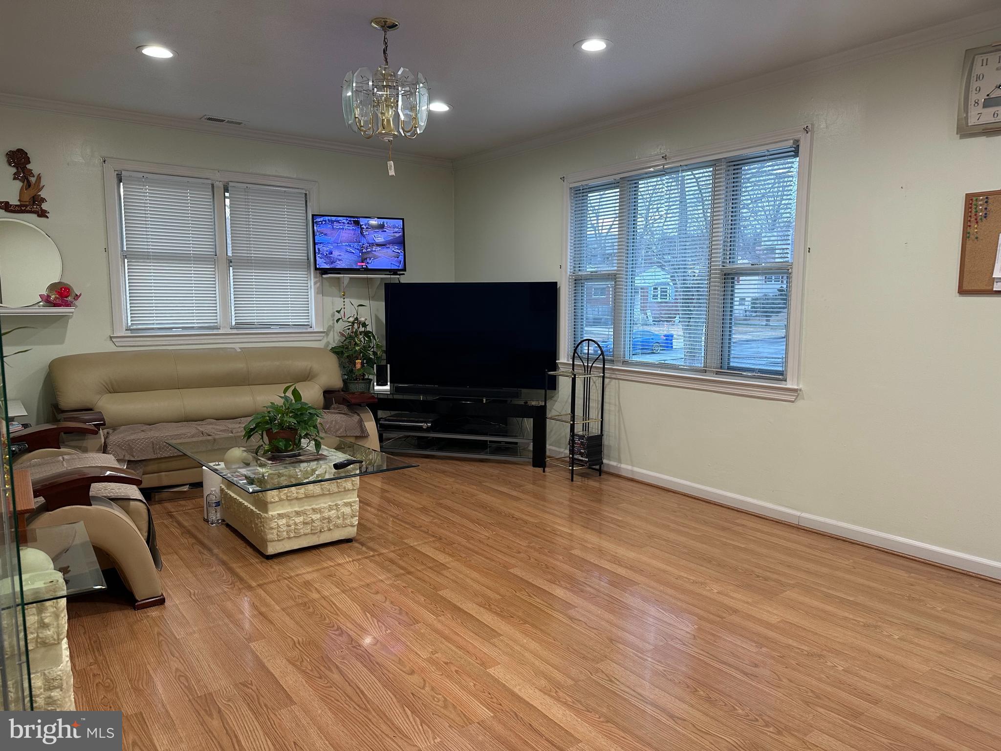 FAIRLAWN-LAUREL - Residential